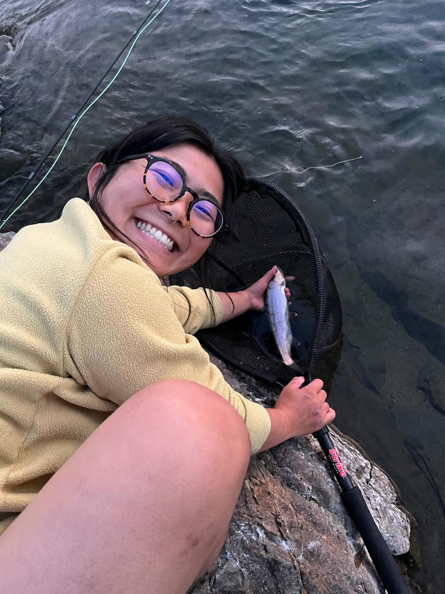 Today is a bit of a tragic one for the salmon watersheds lab 🥲🥲 Our beloved fieldwork coordinator extraordinaire (and the true creative genius behind this account) Kei is moving on to her next big adventure (outmigrating into the big open ocean if you will…LOL)! 🐟😢
Kei has been an incredible part of our team these past two years, always bringing her dedication, curiosity, creativity, humor, and love of noodles to all our field work projects and prep 🫡
We will miss her SO much and are so grateful to have had the opportunity to work alongside her!