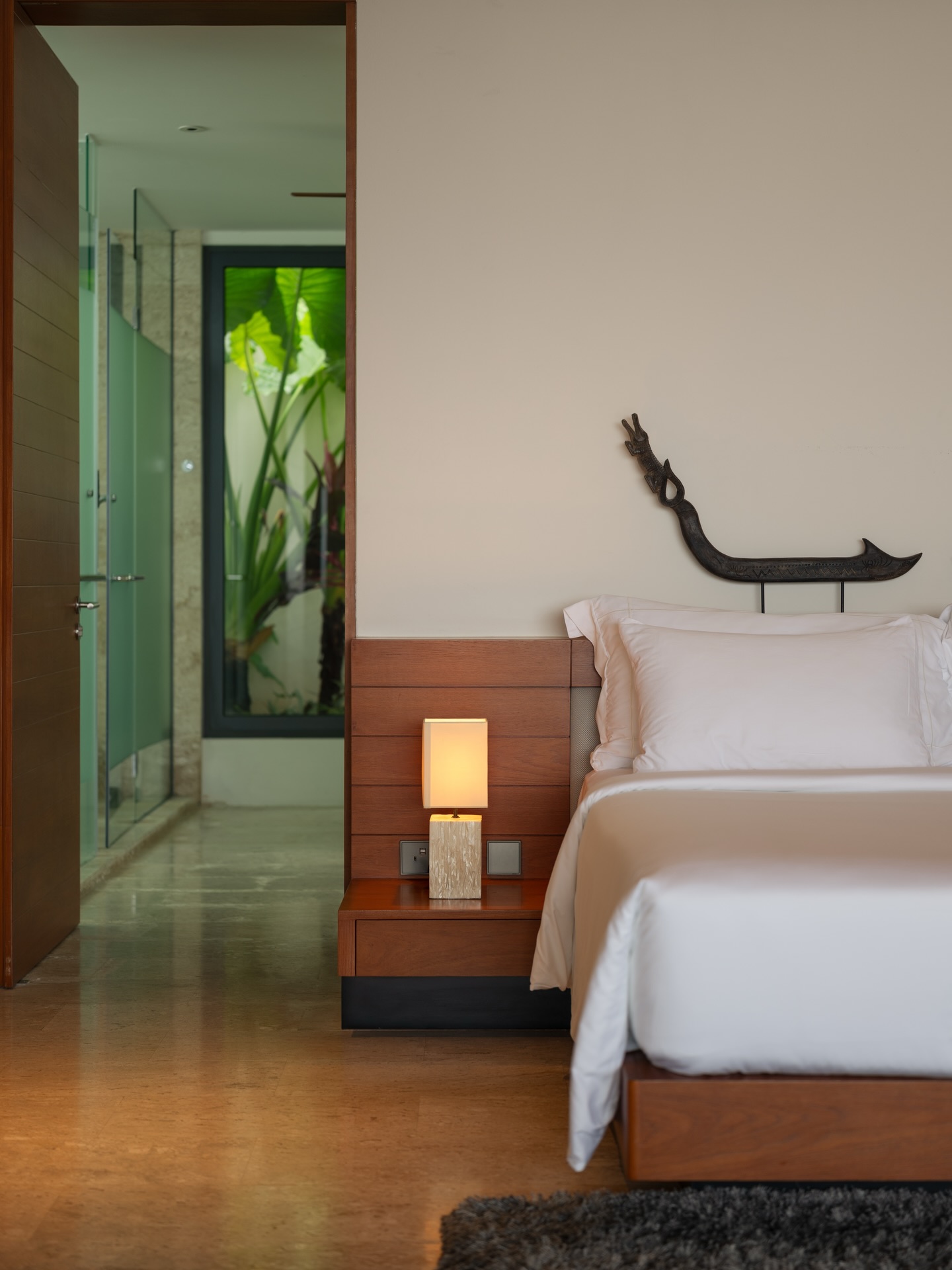 A room that breathes with its surroundings.
Maya Anda Villa
#Bluesiam #mayaandavilla #bluesiamvillas #phuketvilla #surinbeach #phuket