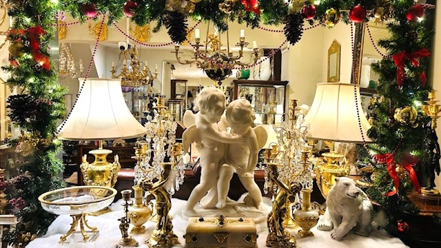 As the year ends, we would like to take a moment to show our gratitude and Thank each and every one of our loyal customers, along with our fellow trade, and wish you all a Wonderful Christmas, and a very Happy New Year!