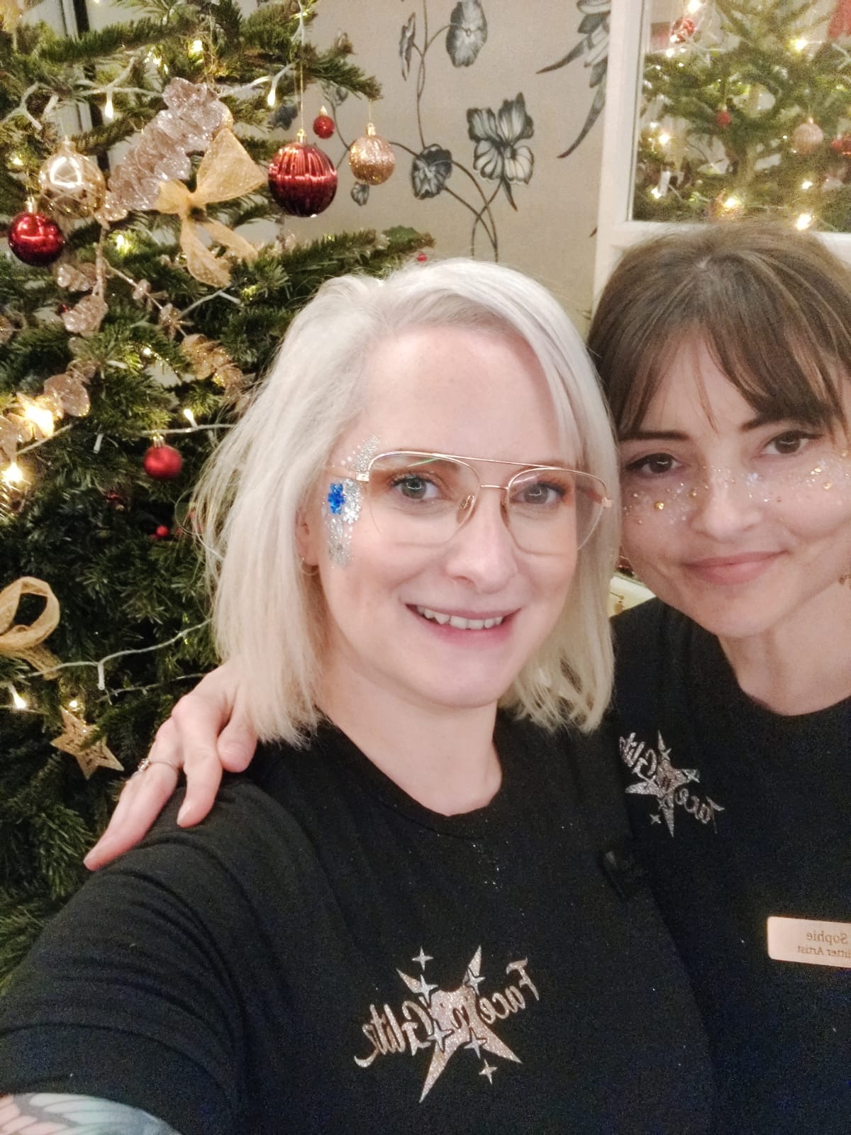 🎄🎉XMAS PRTY SZN🎉🎄 Our Christmas party season is in full swing and we are loving it! This week we were lucky enough to travel to Windsor for @mattel’s Christmas party and it was SO much fun!
Here are a few photos from our amazing evening!😍✨
.
.
#windsorcastle #christmaspartyseason #xmasparty #windsorparty