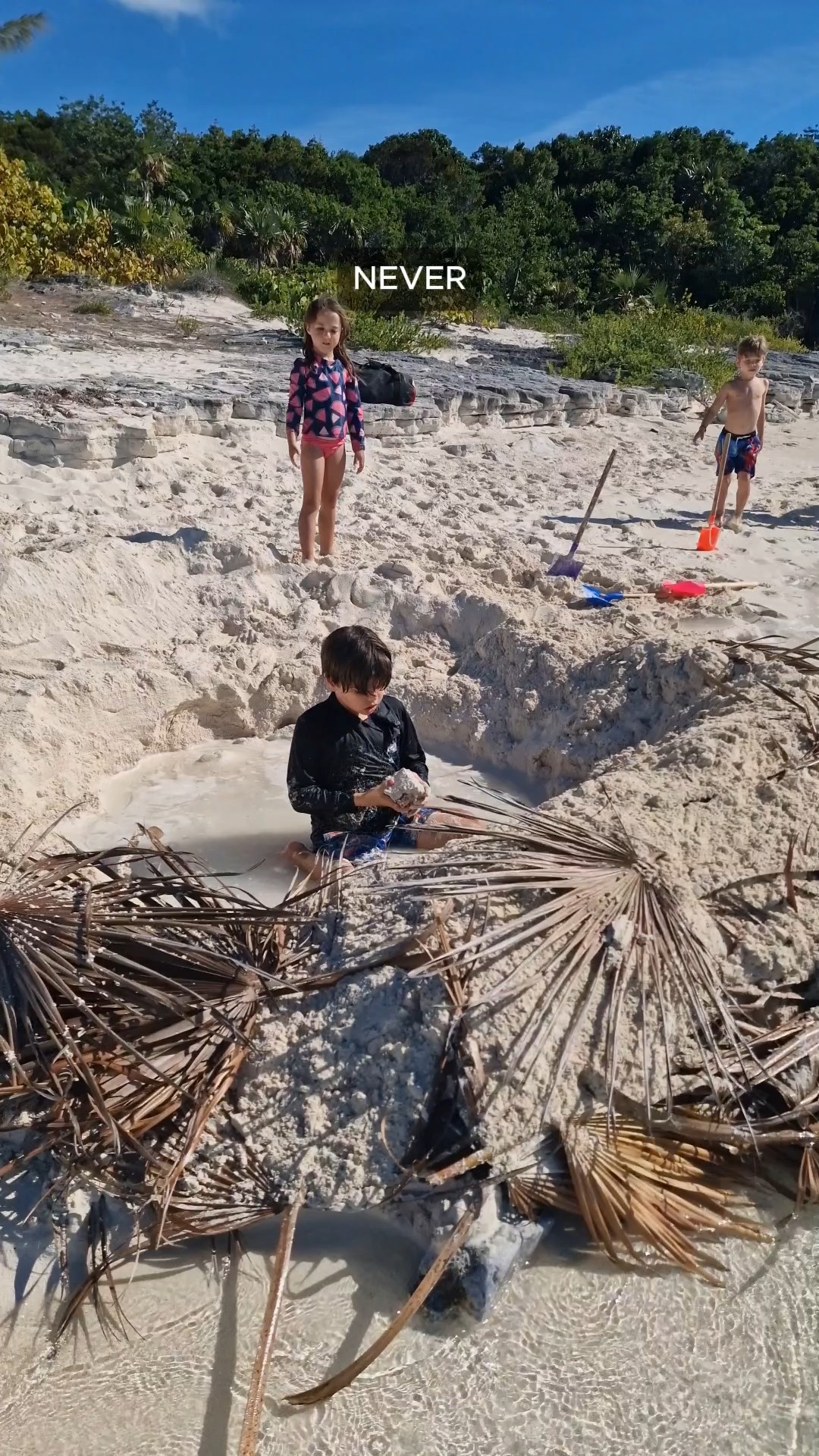 One anchorage, endless game options.
No, we almost never got bored.
Even if it sounds the same, every trip to the beach brought different explorations, different games, and different company.
This was all taken in one day in the Bahamas, December 2024.
.
#FollowThe5un #SailingFamily #BahamasLife #LifeAtSea #NomadicFamily #BeachDays #FamilyTravel #SailingWithKids #OurJourney #Bahamas2024