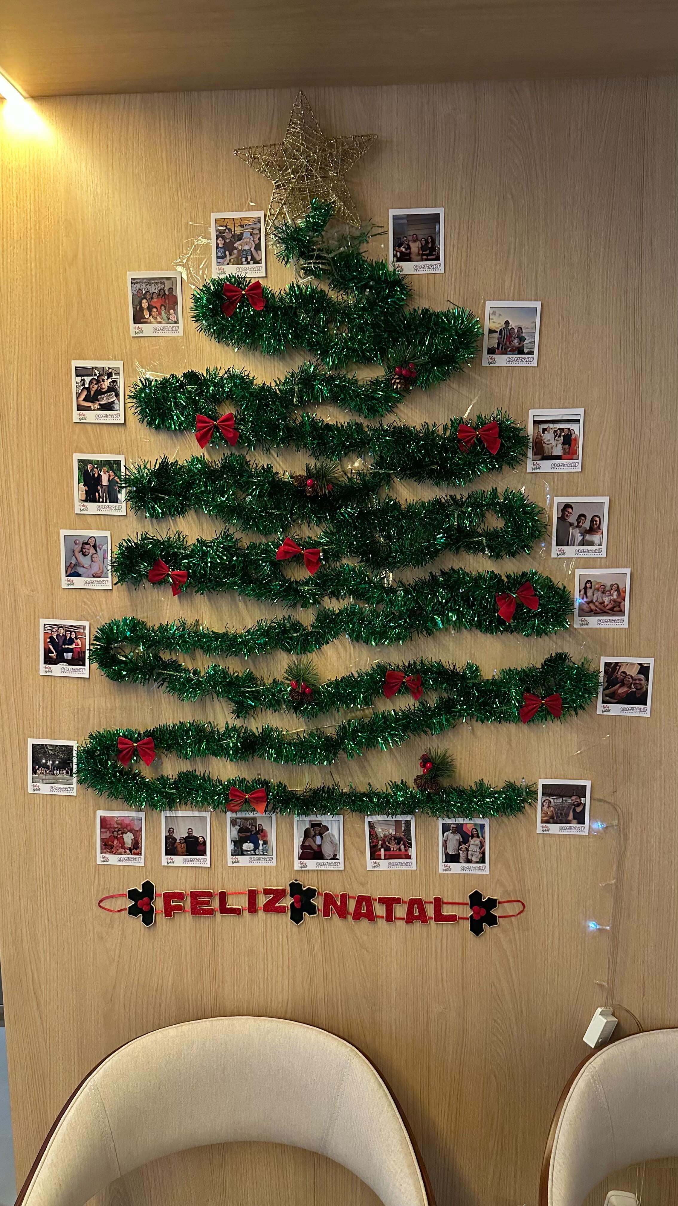 Aqui, o Natal vai além da decoração.
Nossa árvore é feita de histórias, famílias e pessoas que caminham conosco todos os dias 🤍
Valorizamos quem está por trás de cada resultado, porque empresa forte se constrói com pessoas e famílias valorizadas.
Feliz Natal a todos! 🎄✨
#NatalEmEquipe #Família #Gratidão NossoTime ContabilidadeHumanizada