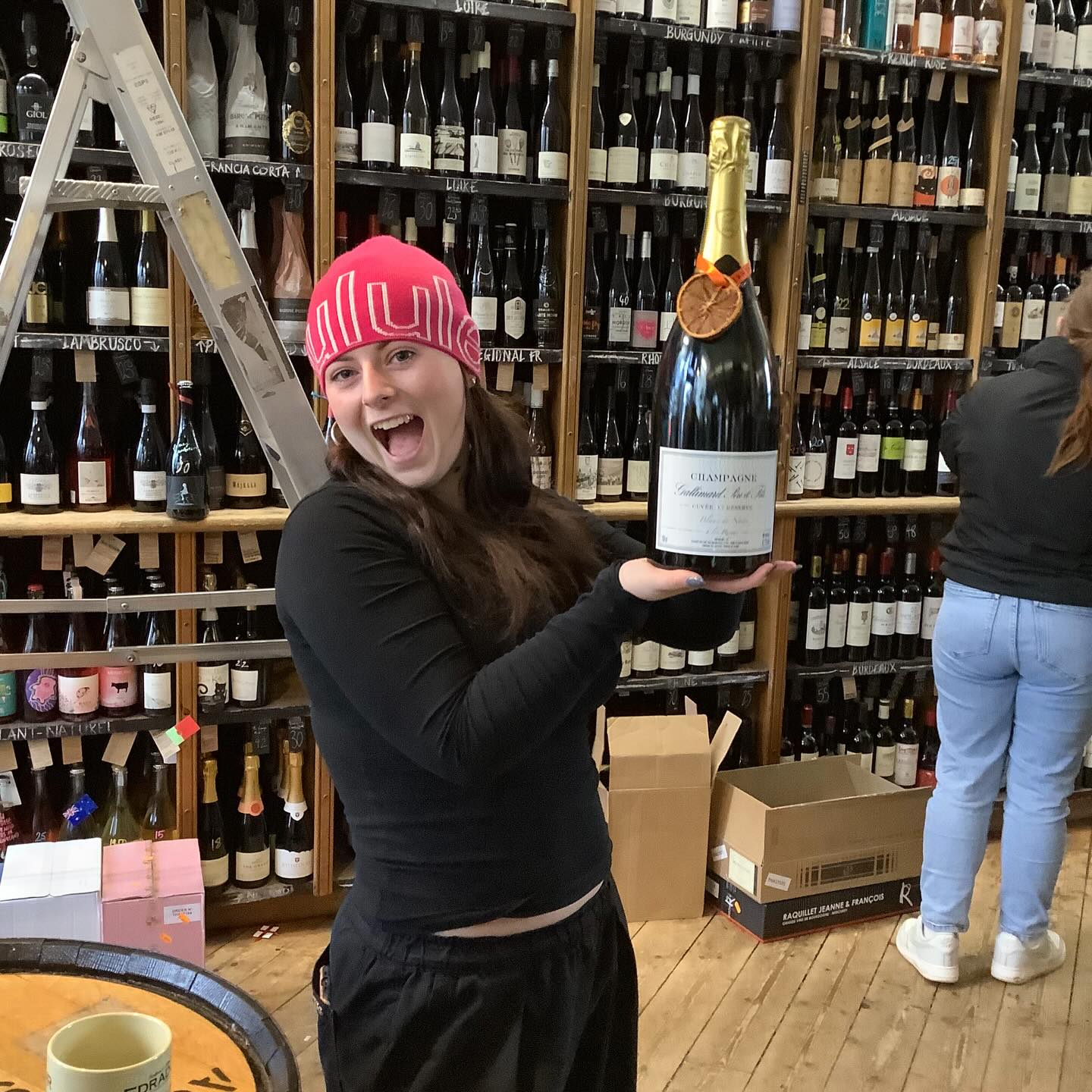 Lili has been away! And now she is BACK!
Here are all the things she has found that are new and exciting for this Christmas season! 🎄🍾🥃🍻
WINE!
- A magnum of everyone’s favourite champagne (GALLIMARD!)
- an ORANGE Zibbibo from Sciliy!
- a new organic chill-able Jura!
- agora Tuscan red!
SPIRITS
- The Secret Garden Winter gin
- Single cask Chorlton Linkwood 15!
BEER!
- The NEW Dookit Southside Pale keg!
CHRISTMAS IS HERE and we are full of festive fun! 🎄🎄🎄🍾🍾🍾🥃🥃🥃🍺🍺🍺