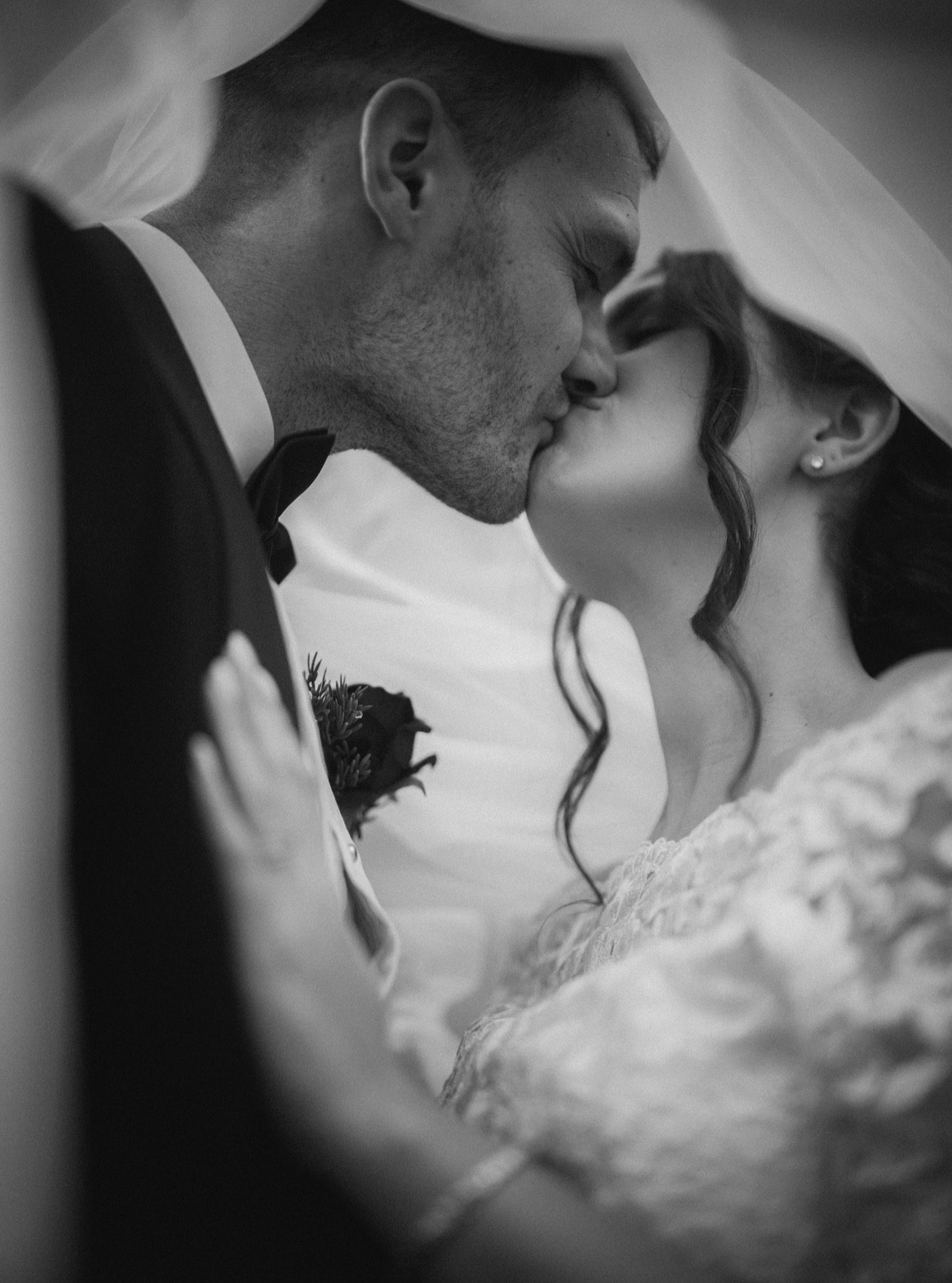 A quiet winter moment, just before forever ❄️
Megan, moments after stepping into her dress — the soft light, the stillness, the anticipation.
Winter weddings hold a different kind of magic… slower, deeper, wrapped in warmth and emotion.
Set within the beautiful Rivervale Barn in Hampshire, Megan & Keiran’s day felt intimate and timeless — where cold winter air met the warmest kind of love. These black & white moments strip everything back to what matters most: connection, emotion, and the beginning of a lifetime together.
There’s something incredibly powerful about bridal prep in winter — the calm before the celebration, the quiet breaths, the final touches before stepping into a new chapter 🤍
❄️ Tags & Hashtags:
#WinterWeddingMagic #RivervaleBarn #RivervaleBarnWedding #HampshireWedding #WinterBride #BlackAndWhiteWedding #TimelessLove #ModernRomance #WeddingMorningMoments #BridalPrep #LuxuryUKWedding #WeddingInspiration #RomanticWeddings #UKWeddingPhotographer #FineArtWedding #MoodyWeddings #WeddingStorytelling #LoveInBlackAndWhite #BrideStyle #WeddingDayDetails #EngagedUK @meganskerrritthamilton @ivideocouk