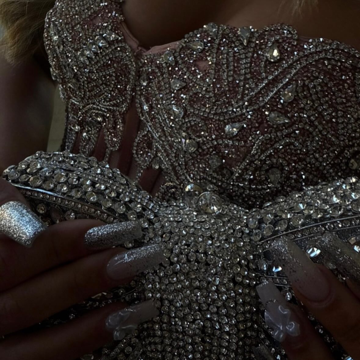 Never complete without the correct accessories 💅
Don’t forget - we sell shoes and bags here in-store too to complete your perfect prom look 🎀
1 weekend left of prom shopping with us - who’s booked in for our final weekend or who’s ready and waiting for Jan! It’s definitely going to be a busy one!