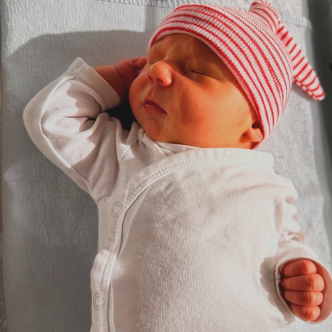 A beginning to a brand new chapter. Congratulations to this family and welcome to the world, little one.