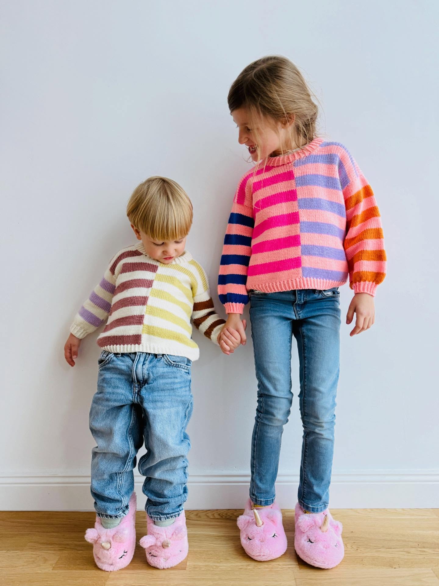 🎨 PATTERN RELEASE HILMA SWEATER JUNIOR 🎨
.
When you are having a look at my pattern released in December, they are my most colorful releases of the year 😍 The Hilma Sweater Junior is the most colorful junior design in my portfolio and it’s such a joy to knit up as you can experiment with colors and color placement and finally, those lonely leftover skeins in your stash have a new life, turned into a beautiful garment which lets every color shine in the brightest way possible 🥰
.
But we are here for the facts: After 9 months of making this sweater pattern design (haha! 😃), it’s finally available in German and in English on my website and Ravelry, still 25 % off on this and all other patterns of mine until Tuesday next week (no code needed).
The biggest thanks goes as always to my test knitters who have helped me to make this pattern ready and worked up the most beautiful little (or bigger) samples 💗
.
Have fun knitting and happy weekend to you 😍
.
.
.
Pattern by me - #hilmasweaterjunior - and available now in German and in English on my website and Ravelry - still 25 % off 🔥
.
Yarn: Luxurious Soft Merino in the shades Charming, Magneficient, Courageous, Charismatic, Nostalgic and Electric by @kaosyarn
.
#knitting #knittinglove #knittingaddict #knitknitknit #nevernotknitting #imakemyownclothes #iloveknitting #knit #knittersgonnaknit #knitforkids #knitter #knittersoftheworld #knittersofravelry #knitstagram #knitspiration #knittinginspiration #knittingismyyoga #stricken #strickenfürkinder #strickenmachtglücklich #strikk #strikke #strikking #tricoter #tejer #breien #strikkedilla #strikkeinspo