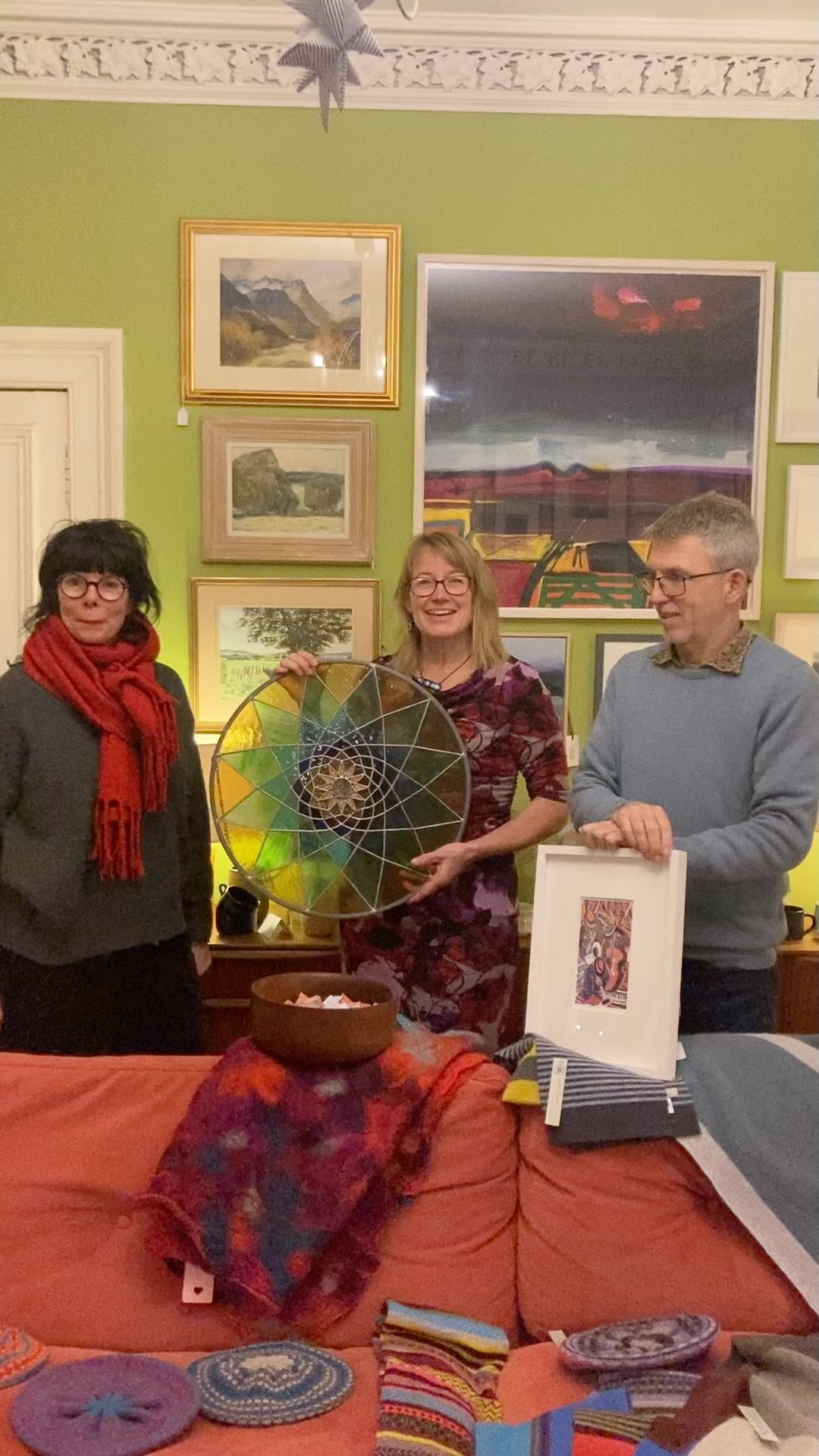 Thank you to everyone who visited us over the last 3 weekends. We have raised £1,000 for @scottishfamilies we are so delighted. The winner is Jenny Hendry. Congratulations 🙌 We also draw a second ticket to win a framed Ian McNicol print - Jazzmen. Well done Nadia Donaldson 👏👏 Merry Christmas everyone 🎄🥳 @mcnicol.i