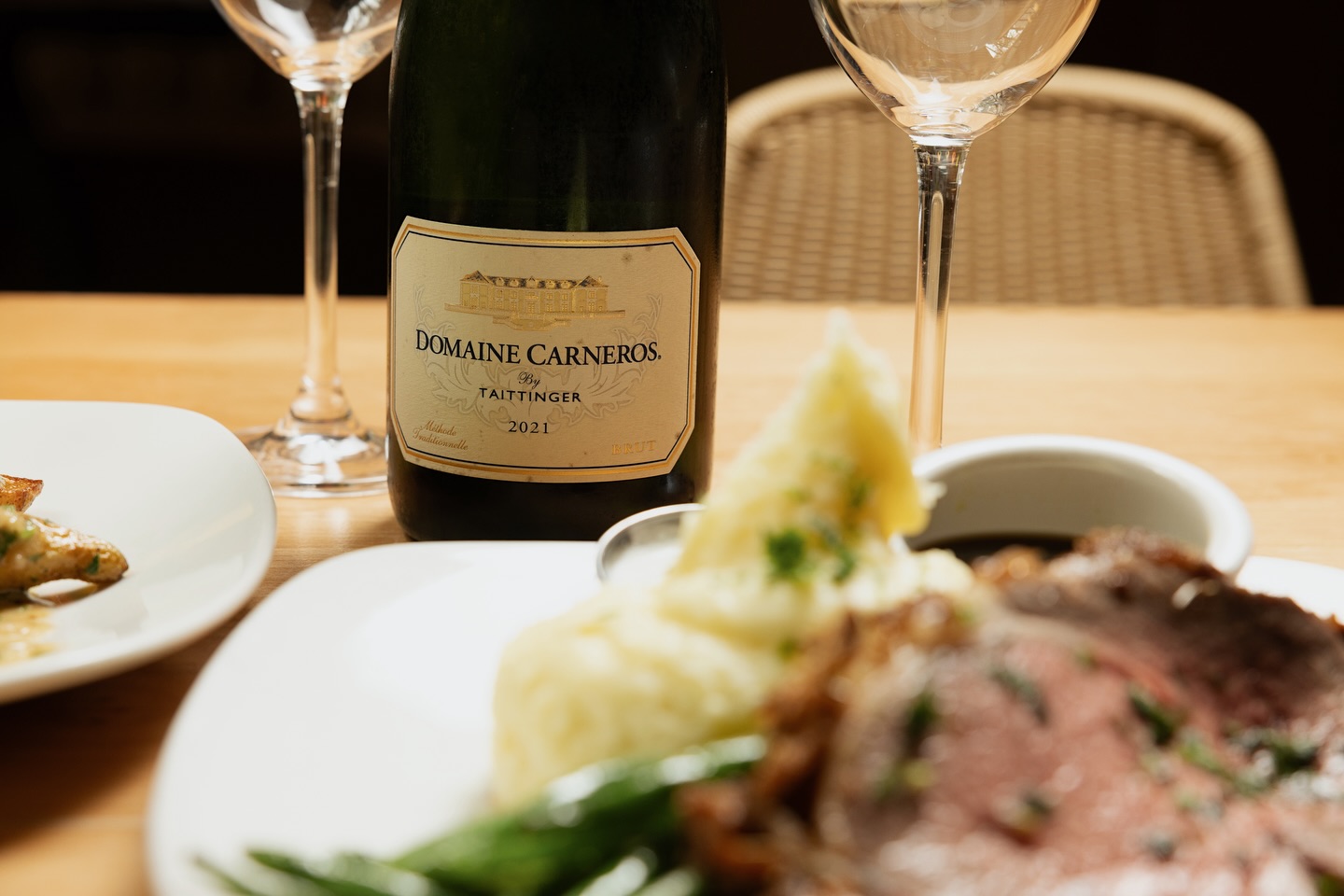 a classic done exquisitely — tender prime rib paired with simple, elegant sides.#culinarytradi....