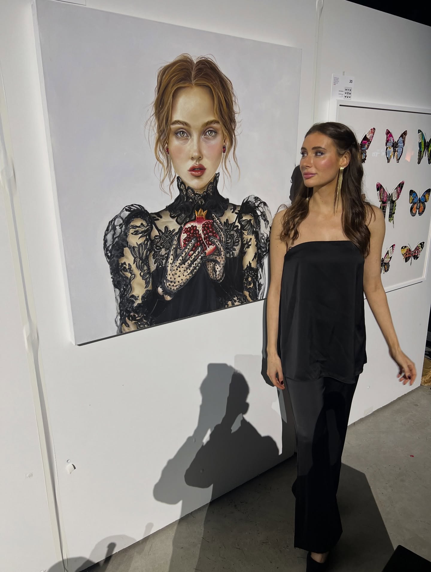 Honorée d’avoir participé au gala de la Fondation Papillon en Belgique avec deux de mes œuvres ✨
L’art au service de la solidarité, des rencontres et de l’émotion.
Merci pour cette belle soirée 🤍🦋