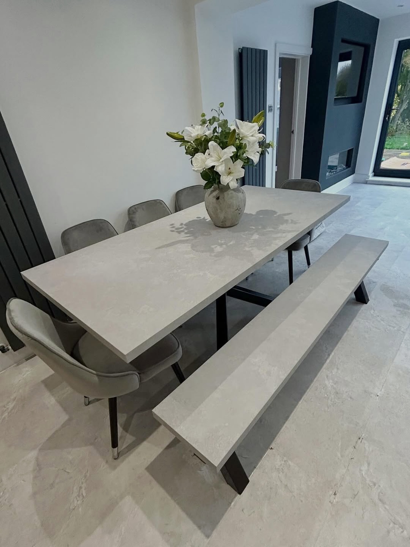 Repost @meetthemillershome
・・・
Loving our new table 🥰
#polishedconcrete @rccfurniture #concretetable dining table extension home diningroomdecor diningtable concretetables polishedconcretetable