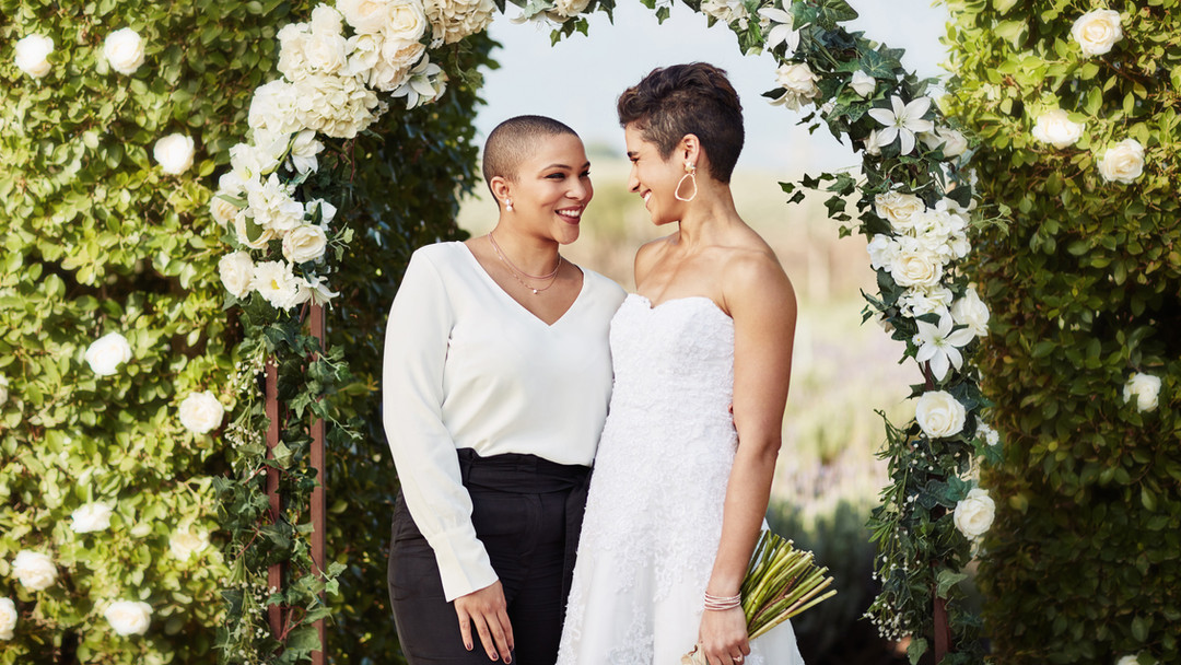 Is your relationship in trouble? 🤔 Discover the 4 predictors of divorce that could be affecting your connection. Explore how to identify these signs and get help! Link in Bio