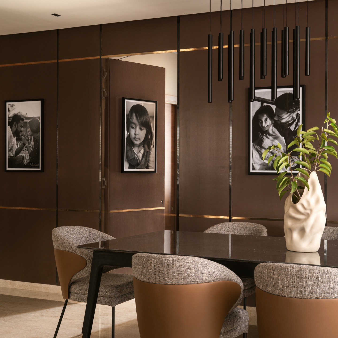 Where warmth meets modern elegance 🤎
A dining space designed for conversations, comfort, and timeless style. From rich brown tones to sculptural lighting, every detail creates an inviting luxury experience.
#InteriorDesign #LuxuryInteriors #ModernDining #DiningRoomDesign #ContemporaryInteriors #ElegantSpaces #WarmTones #NeutralPalette #StatementLighting #HomeInteriors #ResidentialDesign #InteriorInspiration #DesignDetails #ModernLuxury #IndianInteriors #almainteriors