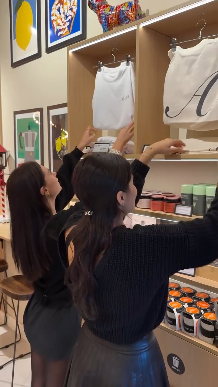 When you work your bestie too hard 😜
#coffee #london #coffeeshop