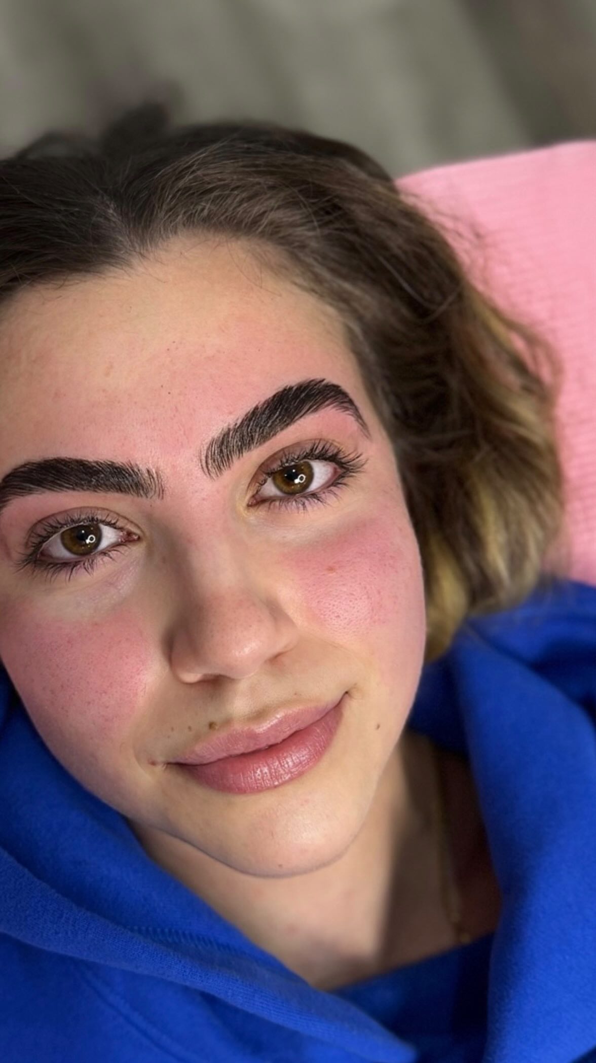 ɢᴇᴛ ᴛʜᴇ ʟᴏᴏᴋ: ᴇʏᴇʙʀᴏᴡ ʟᴀᴍɪɴᴀᴛɪᴏɴ + ᴛʜʀᴇᴀᴅɪɴɢ
SHOP 🛍 | TRAIN 📚 | BOOK 💌
WWW.KISSMYLASH.SHOP