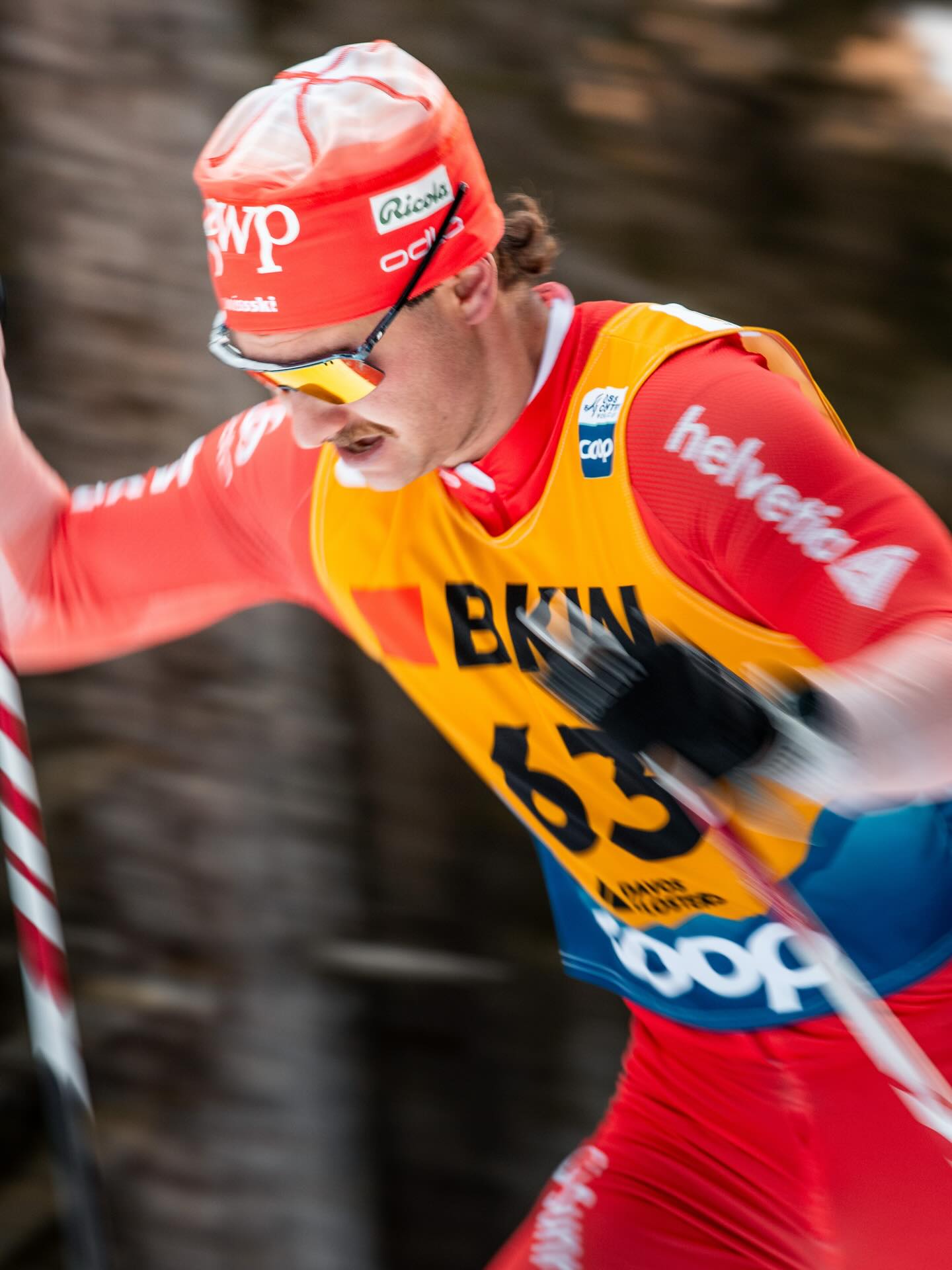 Volle Distanz, volles Tempo: 10 km bei den Männern. 🚀
📷: @vale_hinter_der_linse
@sunrise_schweiz @sporttip_offiziell @fiscrosscountry @gruyere_aop @coop_norge @certina @extra_norge @skechers @schweizersporthilfe @swiss.nordic