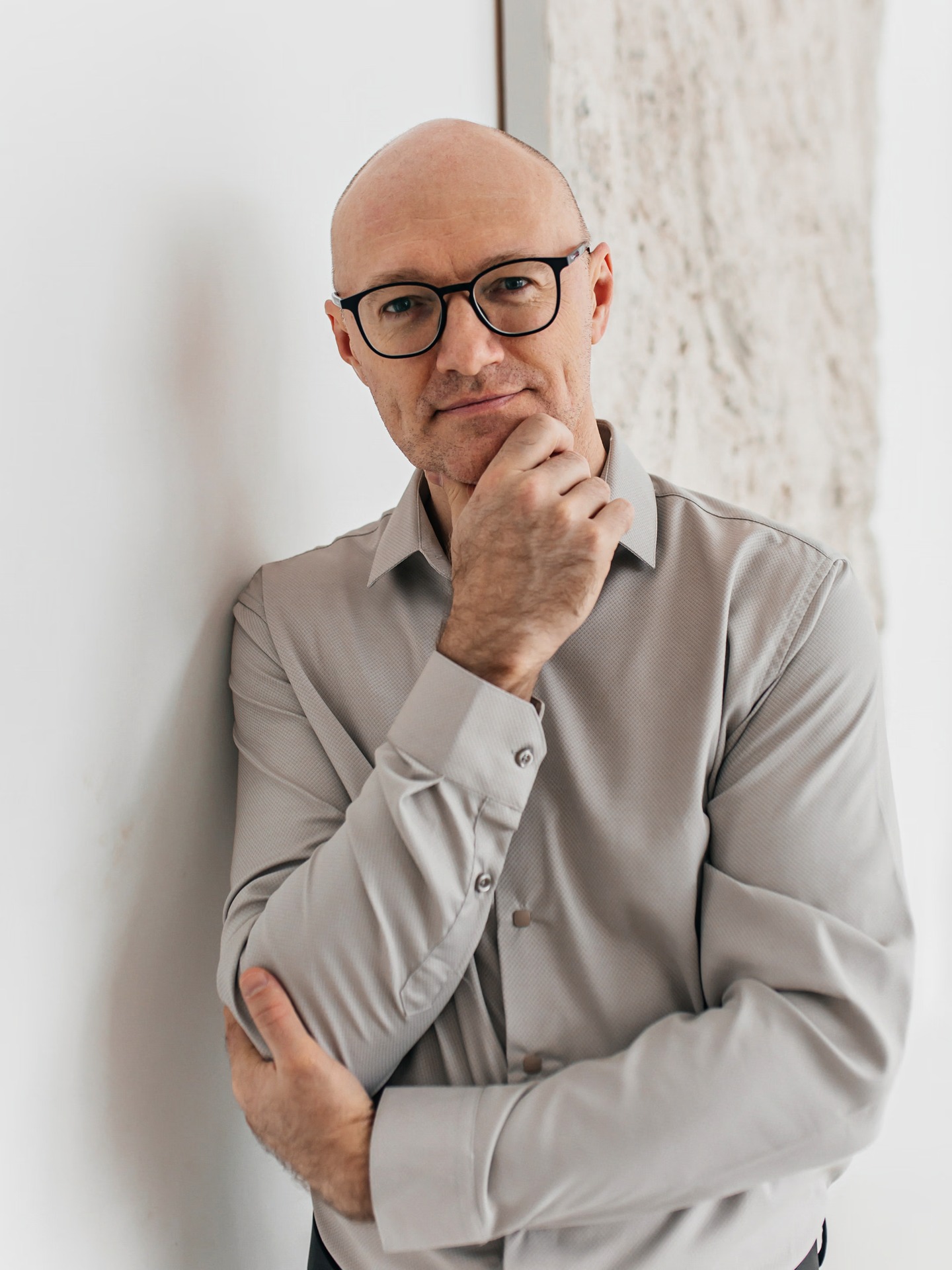 Давайте знакомиться!
Я — Андрей Голубев. По образованию экономист: бухгалтер — поэтому работаю на языке цифр и непременно достигаю поставленный результат точно в срок.
Я и моя команда оказываем услуги и выполняем работы:
— Разработка бизнес-моделей, полноценный маркетинг
— Разработка токеномики, смарт-контрактов, интеграции Web2+Web3
— Разработка сайтов Wordpress, интернет-магазинов WooCommerce
— Ведение контекстной и таргетированной рекламы Google Ads, Instagram
— Ведение соцсетей
Я веду подкаст и блог, руковожу дипломными проектами, принимаю госэкзамены в экономическом университете.
#маркетинг #токеномика #бизнесмодели #реклама #вордпресс #сайты #wordpress #woocommerce
Давайце знаёміцца!
Я — Андрэй Голубеў. Па адукацыі эканаміст: бухгалтар — таму працую на мове лічбаў і абавязкова дасягаю пастаўленага выніку дакладна ў тэрмін.
Я і мая каманда аказваем паслугі і выконваем работы:
— Распрацоўка бізнес-мадэляў, паўнавартасны маркетынг
— Распрацоўка таканомікі, смарт-кантрактаў, інтэграцыі Web2+Web3
— Распрацоўка сайтаў на WordPress, інтэрнэт-крам на WooCommerce
— Вядзенне кантэкстнай і таргетаванай рэкламы Google Ads, Instagram
— Вядзенне сацсетак
Я вяду падкаст і блог, кірую дыпломнымі праектамі, прымаю дзяржэкзамены ў эканамічным універсітэце.
Let's get acquainted! I am Andrew Golubev.
I am an economist and accountant by training, which means I speak the language of numbers and consistently deliver results strictly on deadline.
My team and I provide the following services:
—Business Modeling & Full-Stack Marketing: Comprehensive market strategies.
—Web3 Development: Tokenomics, smart contracts, and Web2+Web3 integrations.
—Web Development: WordPress sites and WooCommerce online stores.
—Ad Management: Targeted advertising on Google Ads and Instagram.
—Social Media Management: Full-cycle SMM.
I also host a podcast and blog, supervise thesis projects, and serve as an examiner for state finals at the University of Economics.