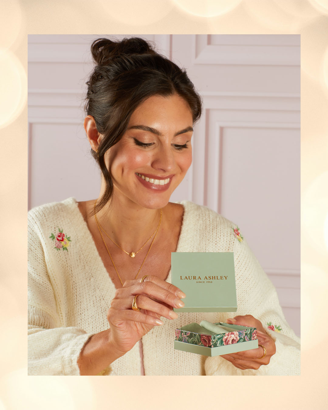 For today only, enjoy 20% off across the entire site—our biggest thank-you of the season for being part of our community.
Whether you’re still searching for the perfect Christmas gift or treating yourself to a timeless piece, now is the moment to shop your favourites before the festivities come to a close.
With love, PRH Jewellery 💝
#prhjewellery #primrosehilljewellery #onedaysale #12daysofxmas