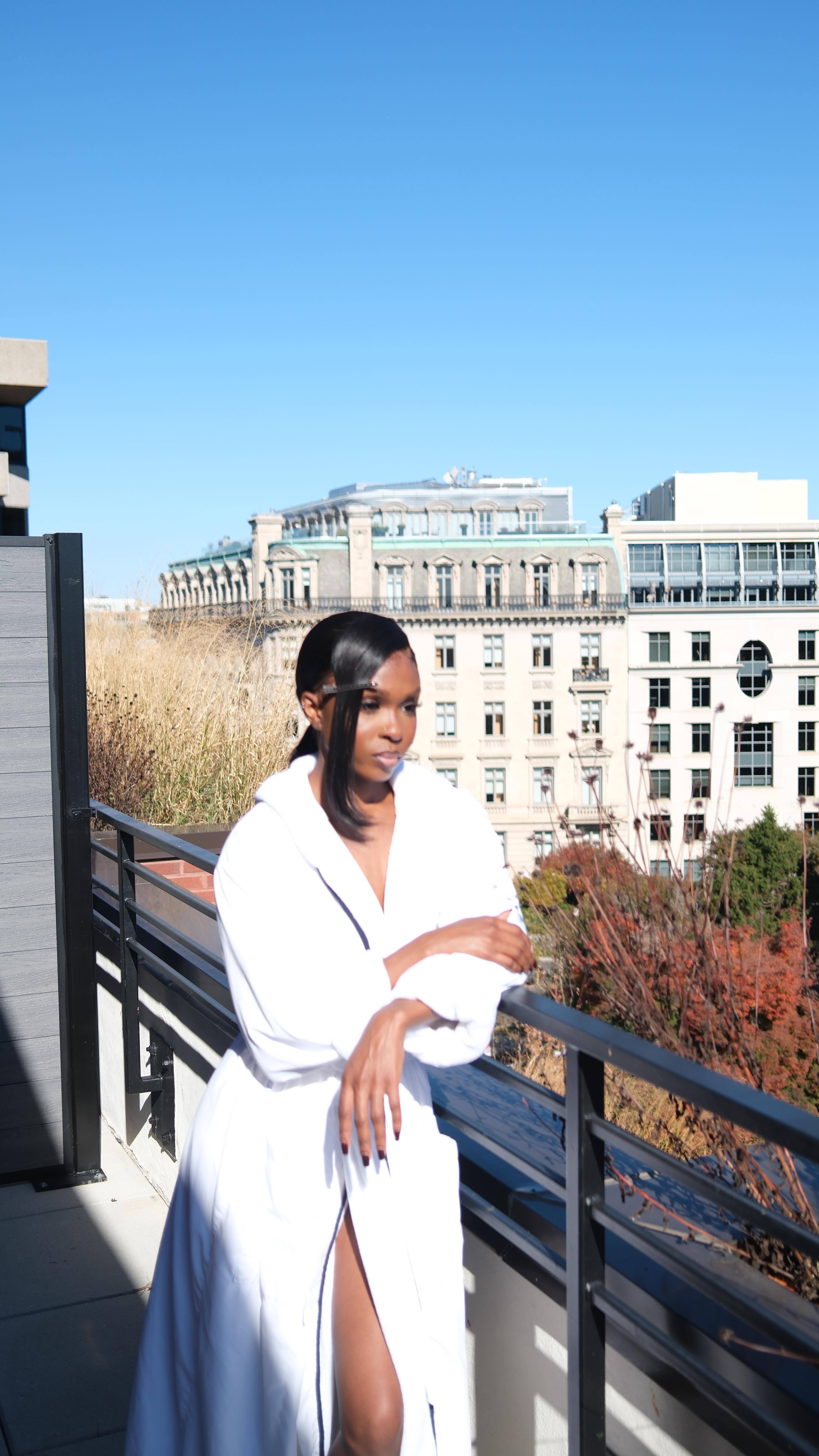 Proof that the perfect date night/ staycation can happen without ever leaving the hotel:
•Started the day real slow & intimate with balcony views of DC.
•Got ready in the most aesthetically pleasing bathroom with perfect lighting
•Cocktails + a quick bite at Reynold’s Speakeasy @reynoldsbardc
•Caught a vibe & a quick drink at Casamara Rooftop Lounge @casamararooftop
•Romantic dinner to end the night at @casamaradc
All under one roof.
If you’re looking for an elevated, intimate staycation or date night in the DMV, this one is worth bookmarking. Save for your next DC trip or staycation.
#SIXTYDC #partner