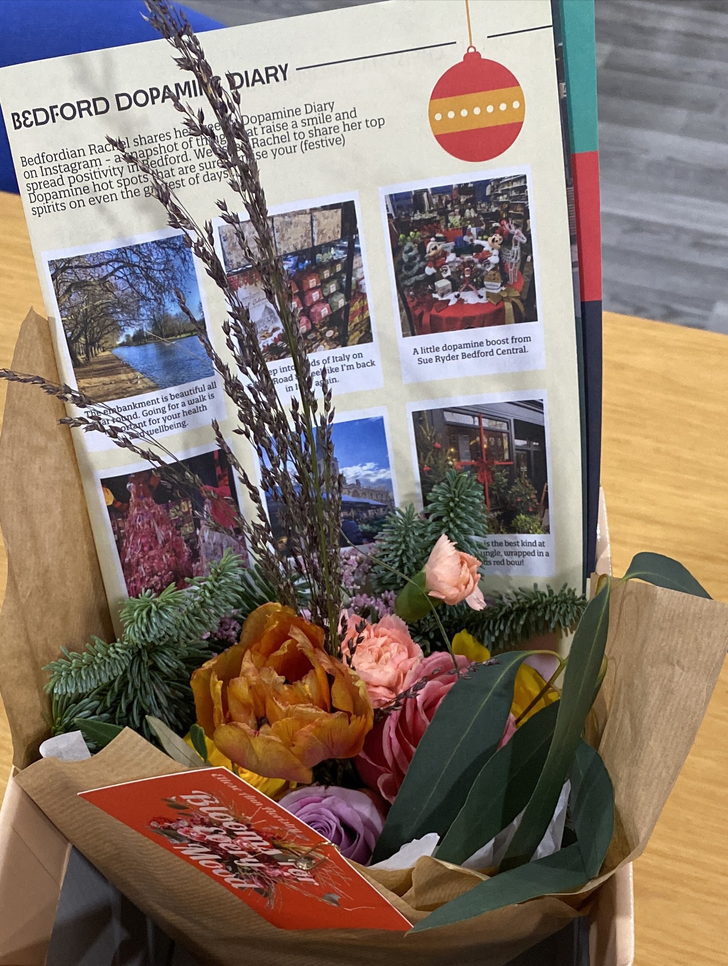 Thank you SO much to @r.h.travels @elleseannfloristry and @thebedfordclanger for making my day yesterday! It was a wonderful surprise to receive this adorable bunch of beautiful flowers created by very talented florist Ellese Ann ‘Blooms for Every Mood’. Bedford is a fantastic place to live and the community is kind and generous. Come and explore our independent shops and businesses and you will find some real treasures xx #boughtinbedford #discoverbtown #bedforddopaminediaries