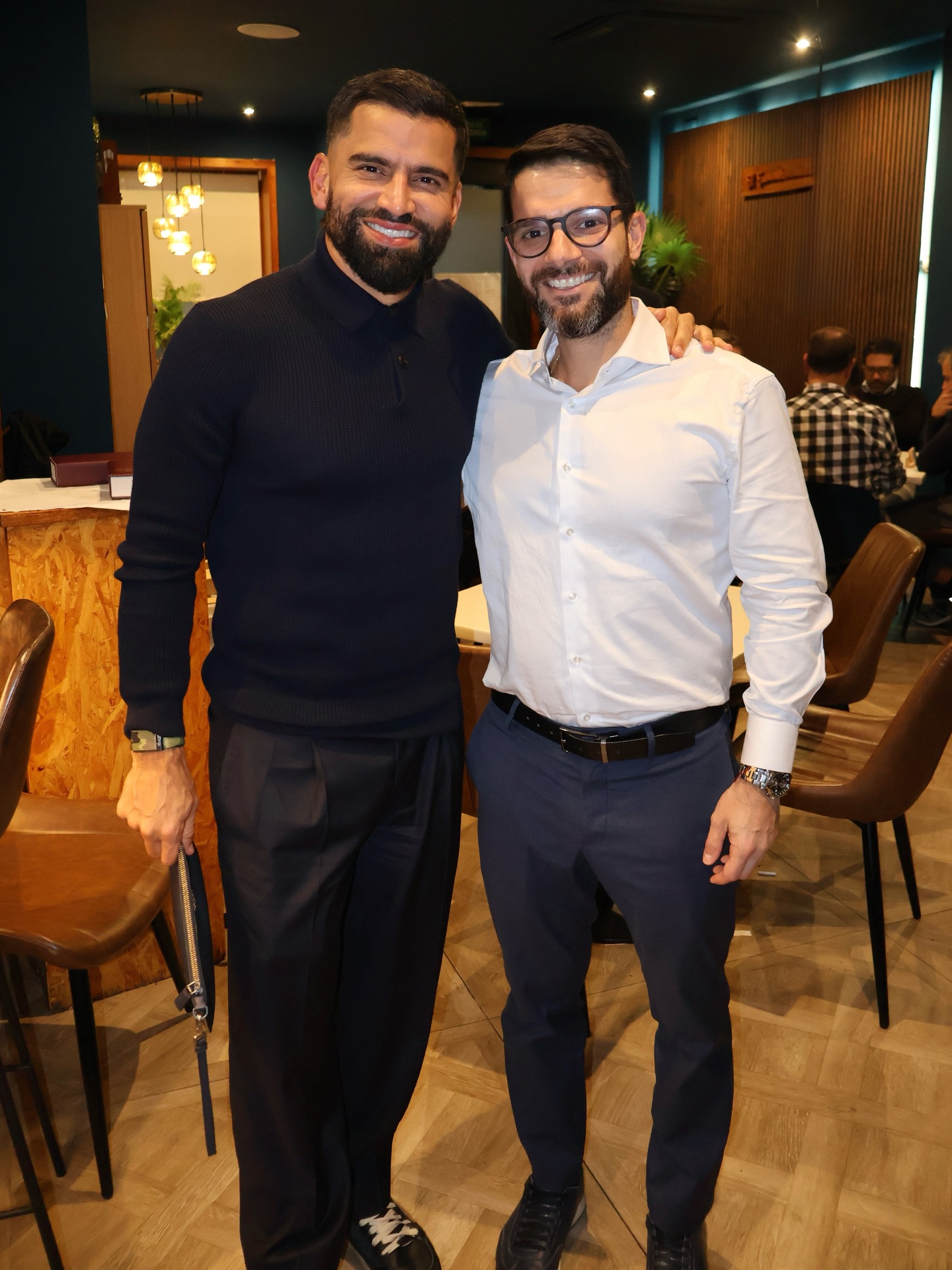 @tomasrincon8 Es un placer haberte recibido en @aranjuezsteakhouse, para nosotros es un orgullo atender a uno de los más grandes jugadores de nuestra @selevinotinto
¡El #Aranjuezsteakhouse siempre será tu casa!