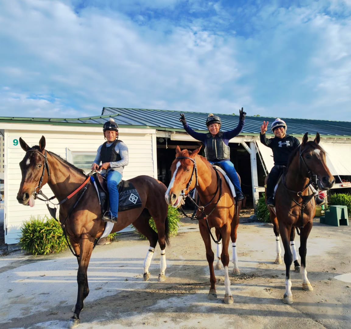 Greetings from Florida! ๐ดL to R : Into the Beast, Lennie G and Aunt Sheryl.