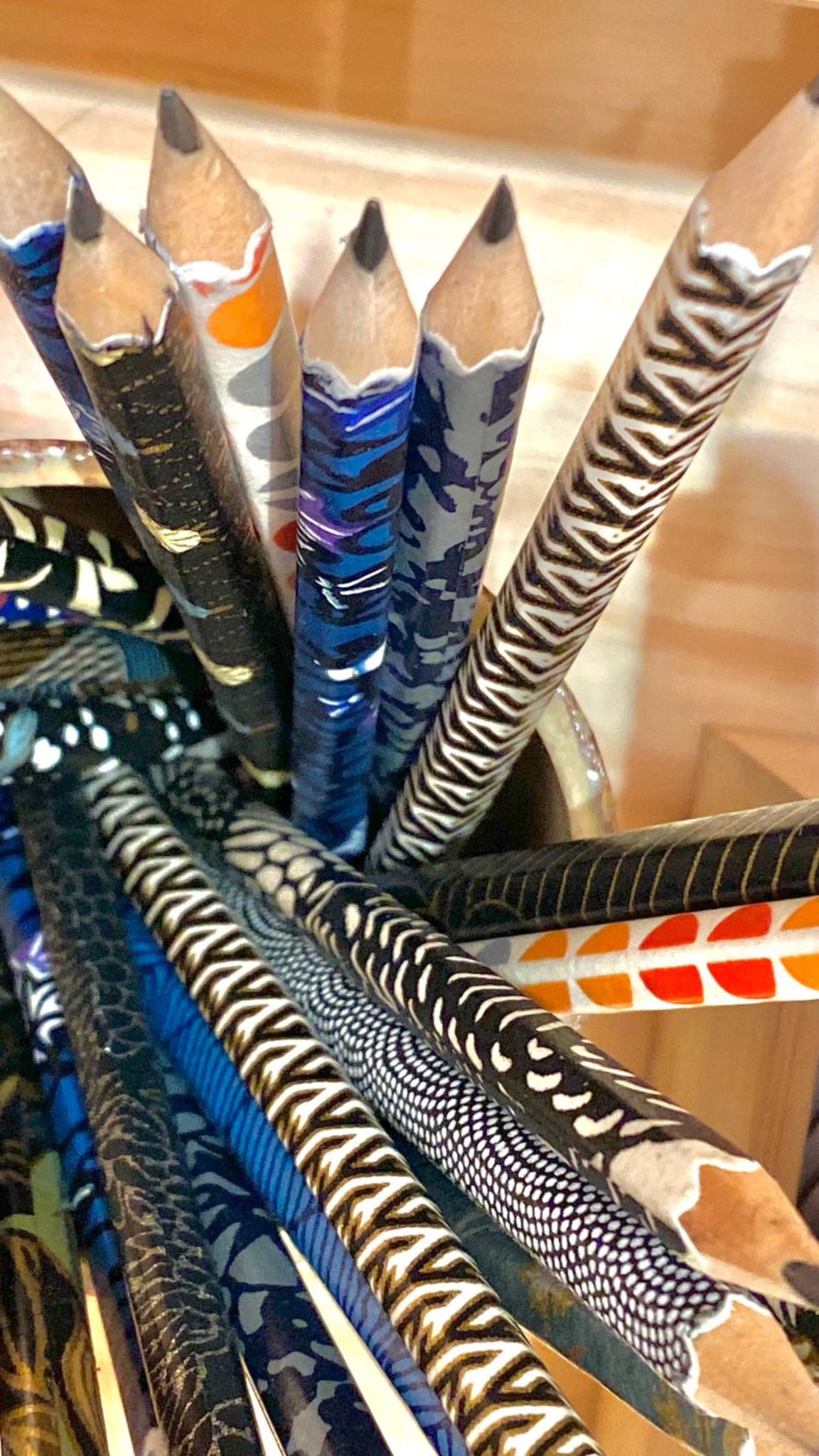 Christine crée une papéterie artisanale d'inspiration japonaise#boutiquesecreateurs #papeteriecreative #toursmetropole #galerienationaletours #tourscentre #lechoppe_ephemere_37 #papeteriefrancaise #papiersmalice