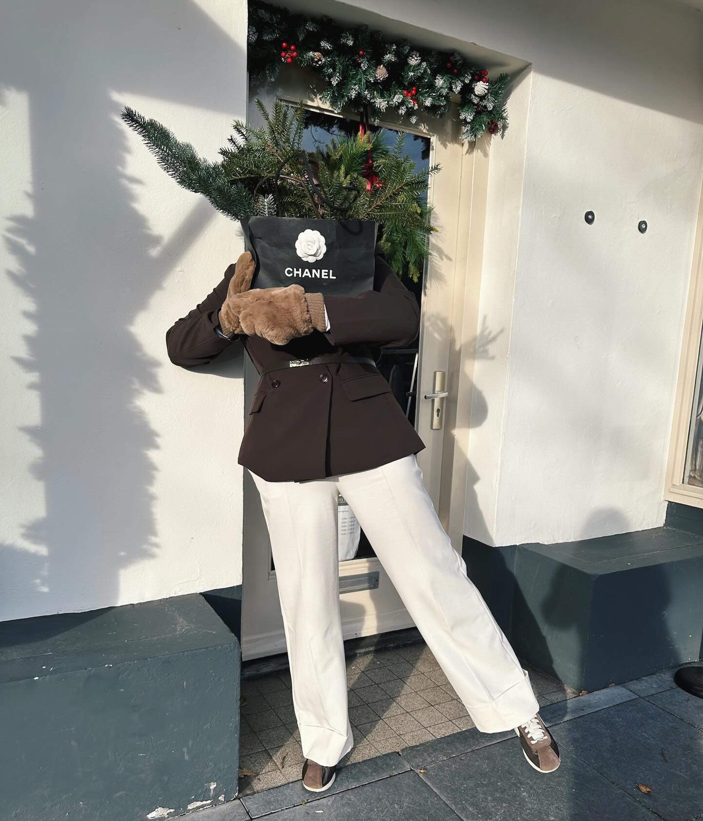 Gift season!🎄
Ontdek onze selectie accessoires,
sjaals, handschoenen, tassen, onweerstaanbare mohair knits en nog veel meer!