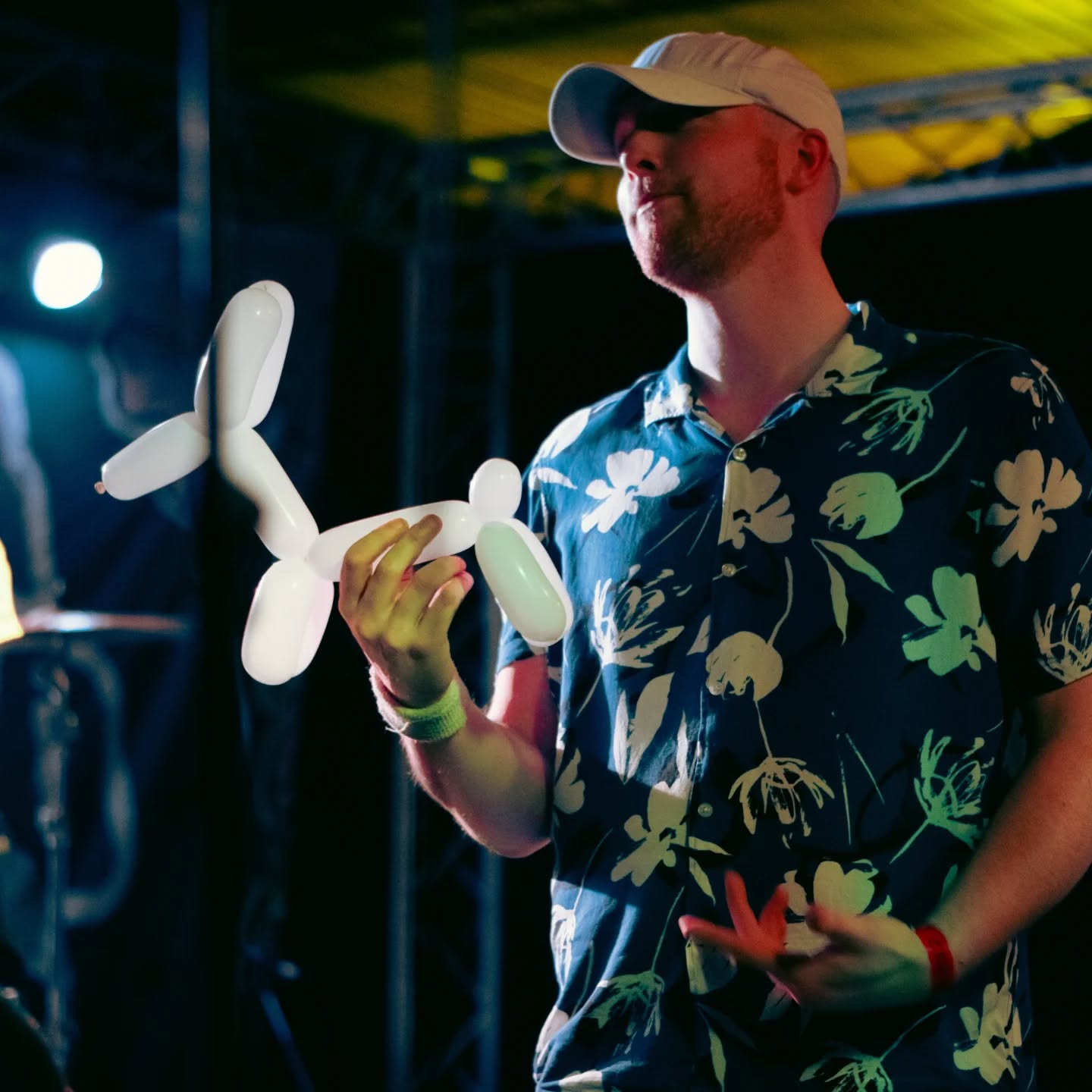 โค๏ธโ๐ฅโค๏ธโ๐ฅDank jullie allemaal @ BEERSE !โค๏ธโ๐ฅโค๏ธโ๐ฅ
Wij zijn jullie allemaal ongeloofelijk dankbaar!
Hier de eerste beelden van het feestje in Beerse by @foxconcertsevents ๐ฆ