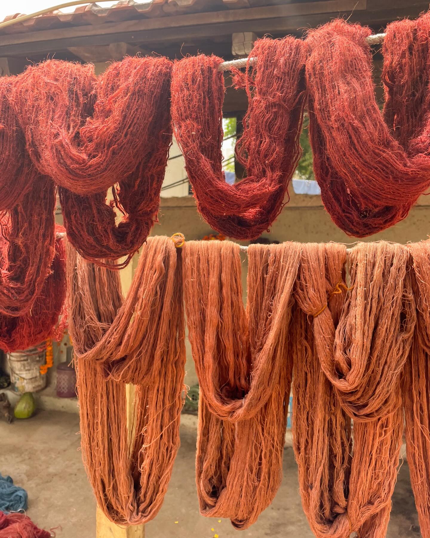 The artisanal story behind our handwoven fabrics and clothing ✨