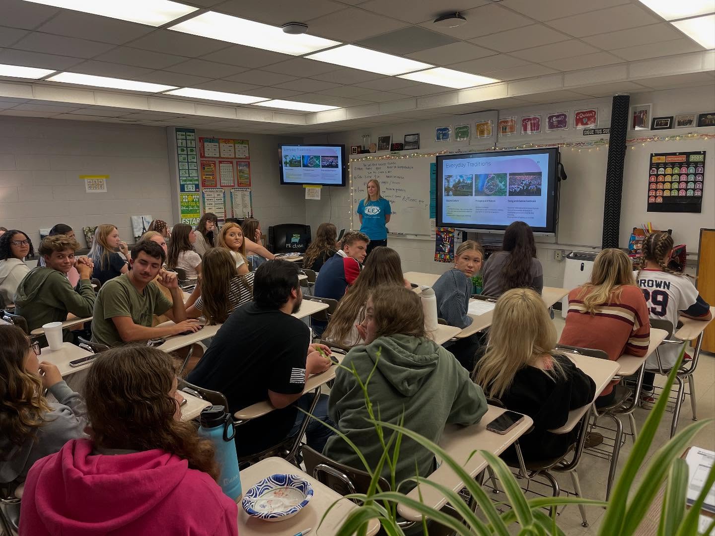 Having a FLEX student in your school means having the chance to learn about another country right in your classroom!
FLEX student Elis recently presented to her classmates about her home country Estonia. She shared about culture and traditions and answered questions from her classmates. Way to go, Elis!
#FLEXProgram #Exchangeourworld