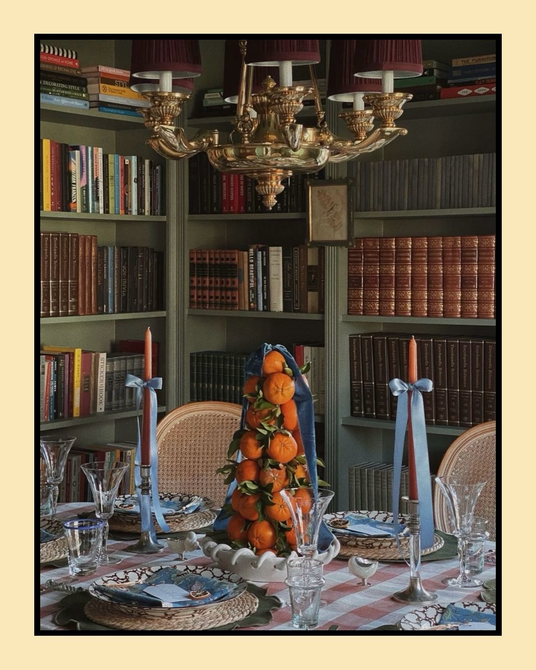 Pêle-mêle d’inspi déco de tables de Noël et autres sapins modernes ©Pinterest
#weddingtable #christmastree #designinspiration