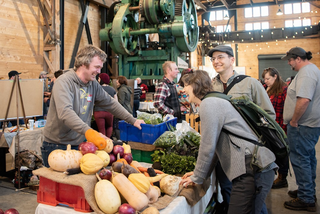 As we move through this season of gathering and reflection, we’ve been thinking about the people who make our food community what it is: the farmers who grow with care, the families who show up week after week, and the supporters who believe everyone deserves access to good food.
Because of this community, we’re already more than halfway to our goal. Every gift, share, and word of support is helping strengthen the connections between farmers and families and build a food system rooted in nourishment, dignity, and care.
Thank you for being part of this work and for showing up with generosity, curiosity, and heart.
Nourish families. Support farmers. Strengthen communities.
🔗 Donate: www.pnwcsa.org/2025givingseason
or with the link in our bio.
📸 @shawnlinehan
#PNWCSA #Gratitude #FoodCommunity #SupportFarmers #FoodAccess #DoubleUpFoodBucks #CSA #NourishFamilies #StrengthenCommunities