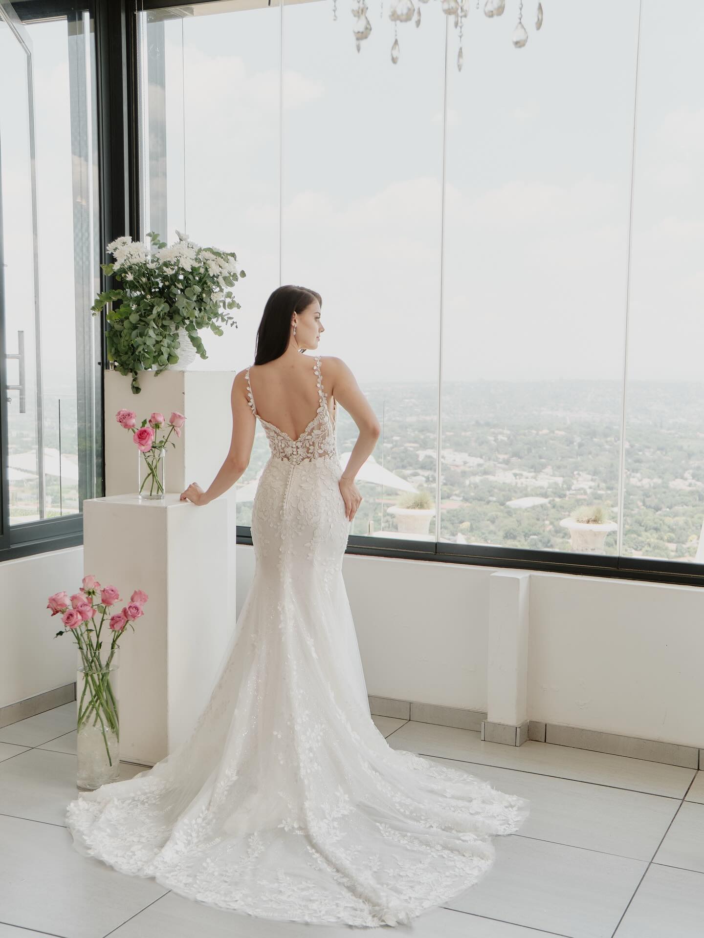It’s all in the details🤍 Beautiful gown by OlivelliWedding!
#2026bride #johannesburg #engagement #dress #detail