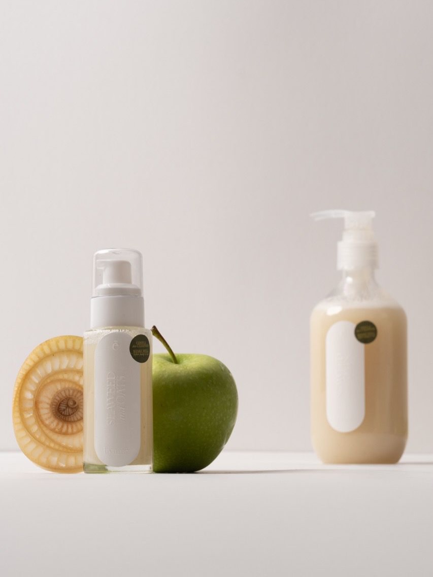 Seaweed & Oats is now available on shopee 🍃
#seaweedandoats #bymnēlifestyle #bymnēnatural #skinbymnē