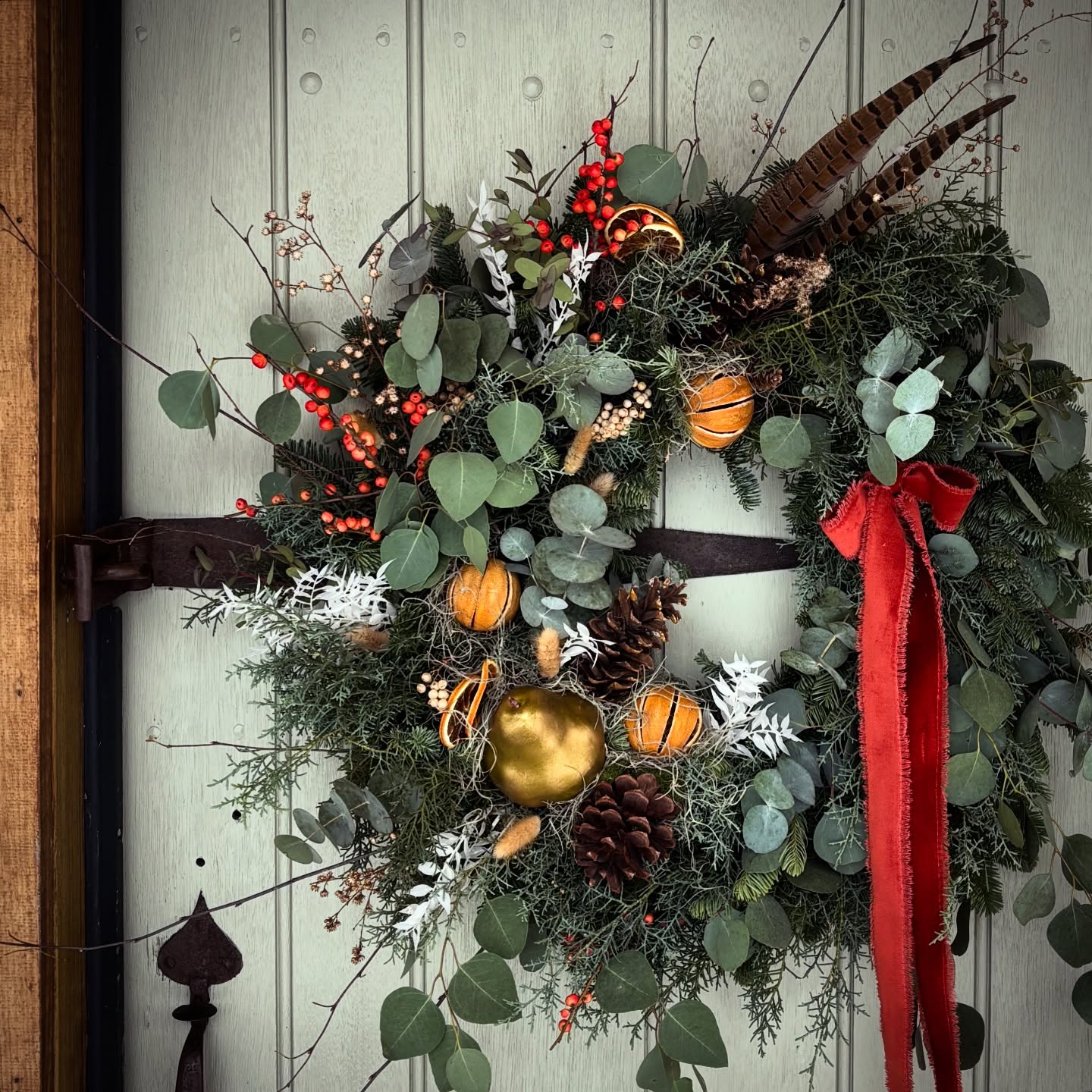 A big thank you to all my wreath customers! Your support keeps my little shop going and I love seeing each of you year to year. Enjoy your evergreens.
Happy Winter!