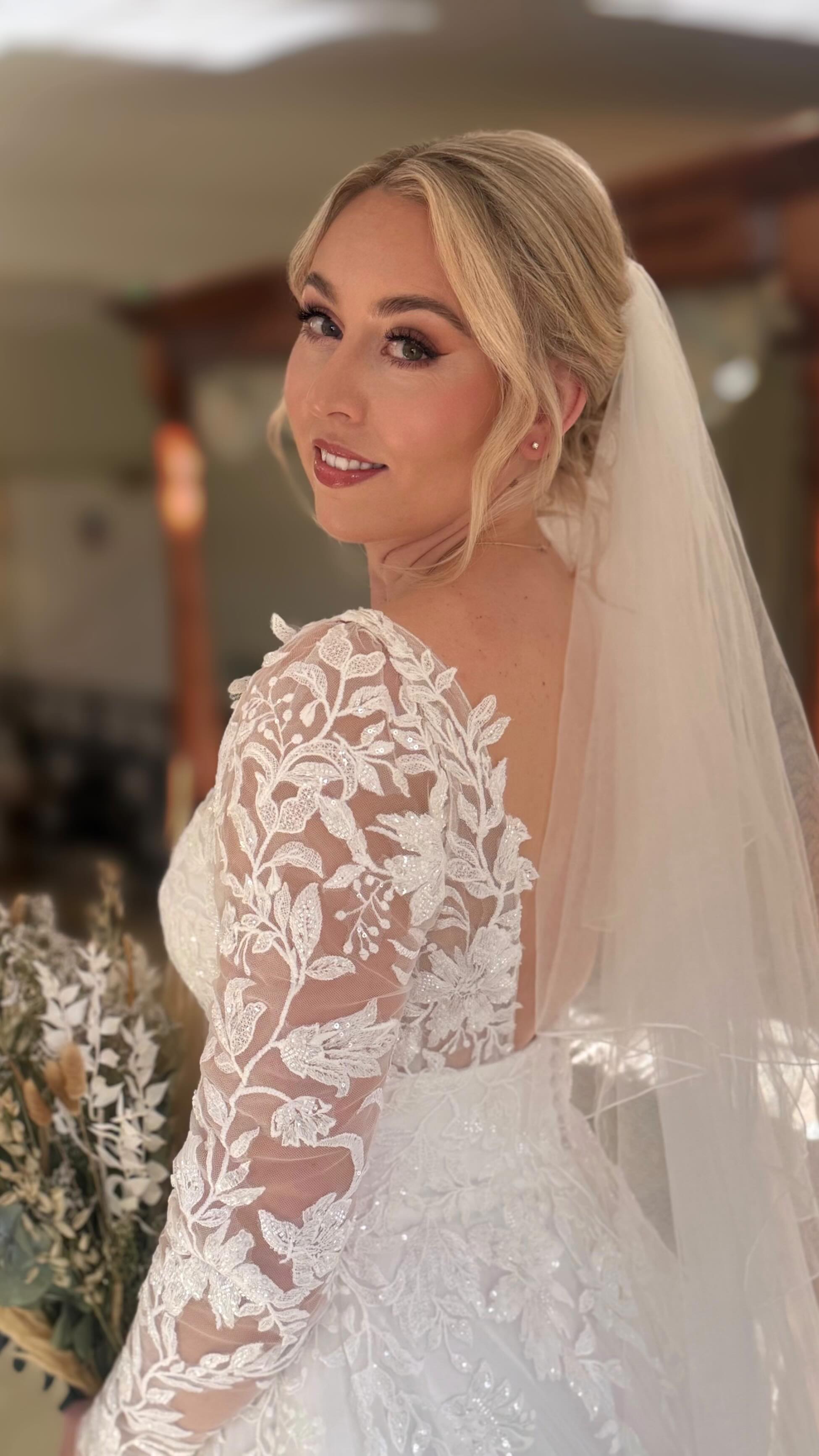 Watch her confidence sky rocket in 3…2…1…💥
If the glam doesn’t make you a little emotional, we did it wrong because this reaction is everything!!! We took that Pillow Talk vibe and Angel skin glow and dialed it up to 100.
The goal? Glass skin, zero pores, and a youthful glow that stays snatched until the after-party.
The Trial? It was cute, but the wedding day? She’s the moment.
Soft pink hues meet high-gloss skin for the ultimate youthful bridal aesthetic. At Danielle Louise Artistry i don’t do basic, i do refined full glam that lifts, enhances and elevates.
Ready for to feel like this when I pass you the mirror?
Enquire today at www.daniellelouiseartistry.com
#westmidlandswedding #warwickshiremakeupartist #worcestershiremakeupartist #cotswoldmakeupartist #glambride