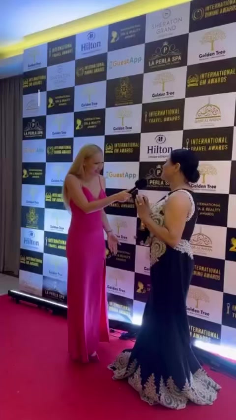 For en kveld i Dubai! 🏆✨ En magisk opplevelse vi aldri glemmer.
• Dubai, trofé og gåsehud. 🏆 Dette lever vi lenge på.
• Vi vant! 🏆 Og resten av kvelden var rett og slett uvirkelig. Fra seier til ren gåsehud 🏆 Alle reiste seg ved entréen av kongen, og nasjonal sangen av Dubai. For en opplevelse – for en kveld!
Stolt og takknemlig ! Å motta denne anerkjennelsen i Dubai – i en ramme som føltes helt historisk – er en opplevelse vi tar med oss videre.
Takk, Dubai. 🏆🇦🇪 Å stå der med troféet – og oppleve den stemningen da kongen kom inn – var noe helt eget.
HVA MED Å GI ET GAVEKORT TIL Europes Best Luxury Skin Clinic
Prisvinnende trygghet”
Vi er stolte av å være kåret til Europe’s Best Luxury Skin Clinic 2025
– og Årets Massasjesenter 3 år på rad. 🏆
Gi en gave som er like trygg som den er luksuriøs.
🎄 Gavekort tilgjengelig digitalt eller på spasenteret
Kjøp verdens beste gave her
https://www.lillehammerspa.no/gavekort
#lillehammerspa
• #unboxing #gaveåpning
• #wishlist #ønskeliste
• #julekalender #julekos • #julegavehan #julegaveham #gavetilhan #gavetilham
• #julegavehenne #julegavehenne #gavetilhenne
• #julegavemamma #gavetilmamma
• #julegavepappa #gavetilpappa
• #julegavekjæreste #gavetilkjæresten
• #julegavevenn #gavetilvenn
• #julegavebarn #gavetilbarn
• #julegavetenåring #gavetiltenåring