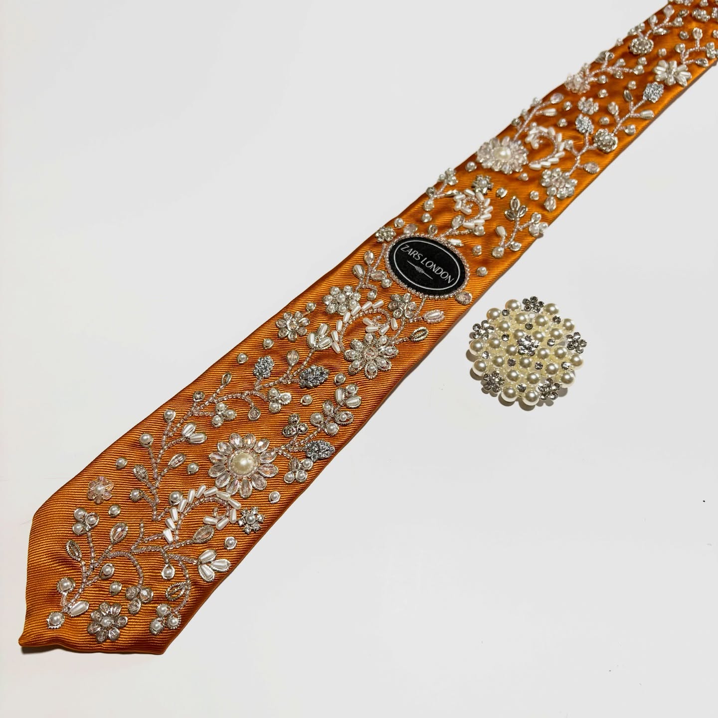 SALE! SALE! SALE! now at zarslondon.com… free brooch to cover logo! #sale #accessories #christmas