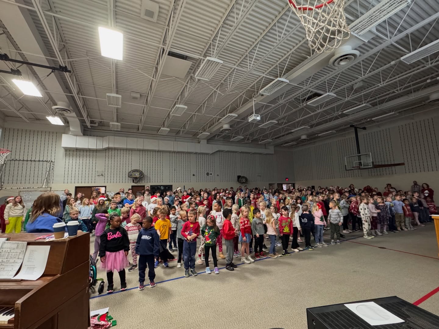 What a beautiful way to prepare our hearts for Christmas. ❤️
Today we gathered as one school family for all-school Christmas worship—beginning with our kindergarteners joyfully leading with bells, hearing the story of the Nativity, praising God in two languages, worshiping through song with our teacher choir, and ending with a fun “12 Days of Christmas.” All to celebrate the birth of our Savior, Jesus Christ. ✨🎄