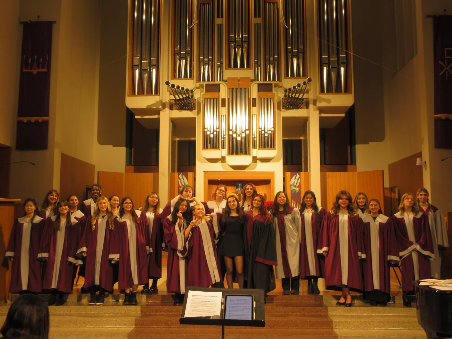 thank you to everyone who came and supported our winter concert! wishing the happiest holiday and new year to all!!
love,
the chs choirs & panther chorus ❄️❤️✨