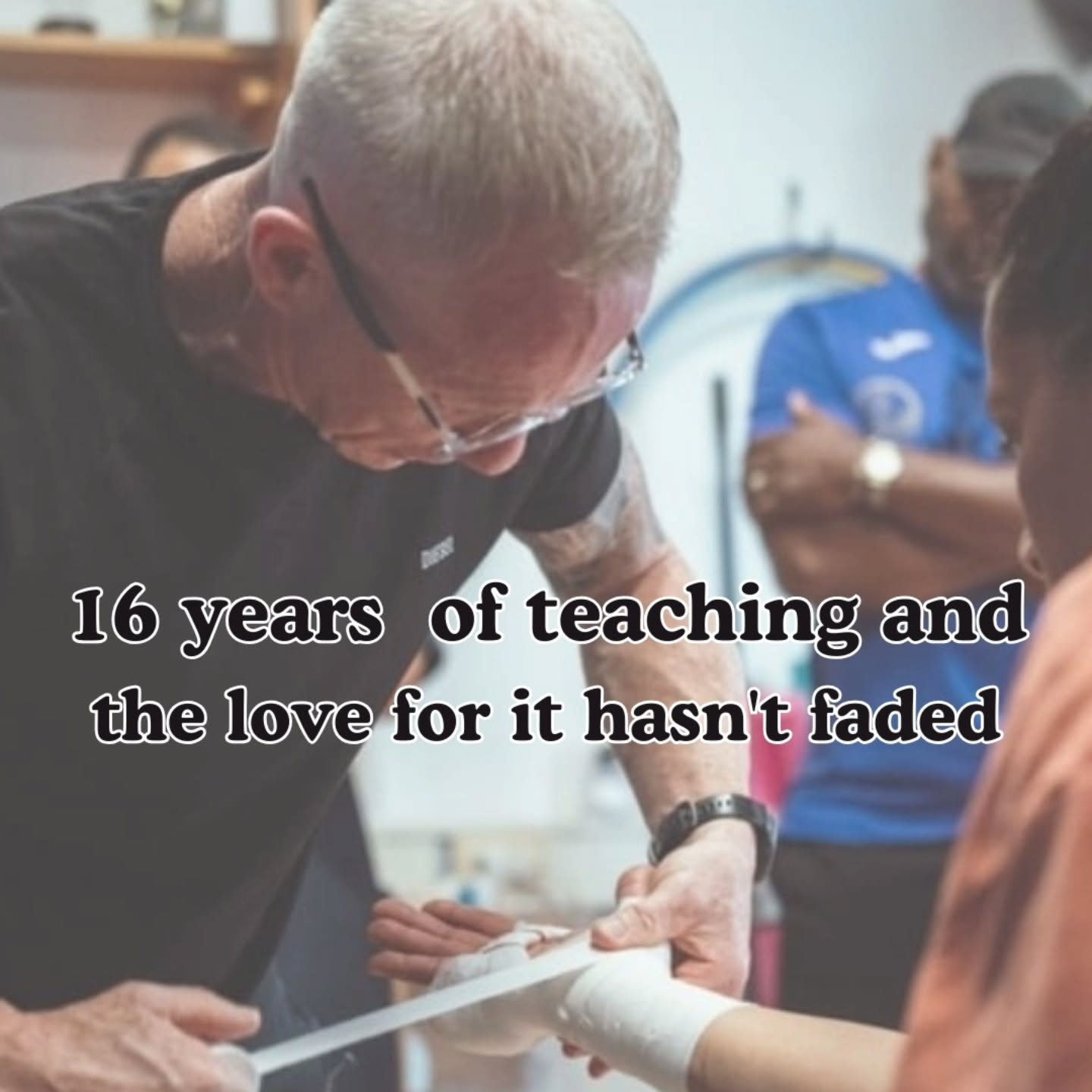#Minutemedicineman
#cutmanJoeClifford
#CutCourse
#cutlife✂️
#teaching
Fotos by
@instabyash @totaalfotografie
Hand wrapping fighter
@marichelledejong