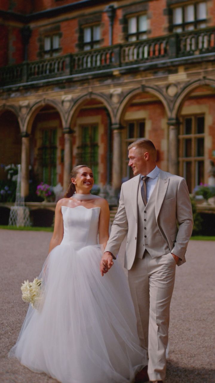 Holly & Liam // Capesthorne Hall // Workshop
Planning and host @myprettiestworkshops
Florist and Stylist @myprettiesuk
Video @clique_visuals
Venue @capesthorne_hall
Bridal shop @chloejanebridalwear
Dress designer @houseofsavin
MUA @mua_chrys.chapman
Hair @natalijahair
Menswear @fallenherostore
Stationery @collectionbycorabeth
Cake @natalie_cakestudio
Linen @tablealchemy
Crockery, glassware and cutlery @optionsgreathire Veils and accessories @theveilatelieruk
Shoes @jimmychoo
Couples @theellison_fosters