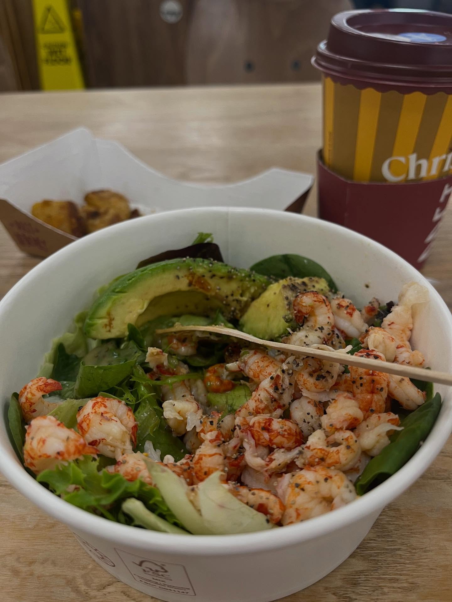 Ways to WARM UP your lunch.
We stopped at the service station for lunch, I had roasted potatoes and salad. It was faster than the âfast foodâ from the chicken people!
Crayfish = protein
Avocado = healthy fats
Potatoes = carbs
Itâs a bit cold for salads though isnât it? At home you could make winter salads using shredded cabbage which is our traditional green veg for this time of the year. Add more colourful veg.
Then warm it up
- add a mug of soup
- warm chicken or lentils
- reheat roast potatoes - tasty and provides resistant starch which is beneficial for our digestive system
I have a Thermos food mug too. Itâs fantastic for keeping food warm until at least lunch.
#soupandasalad #wintersalad #roastpotatoes #warmlunch #winterlunch