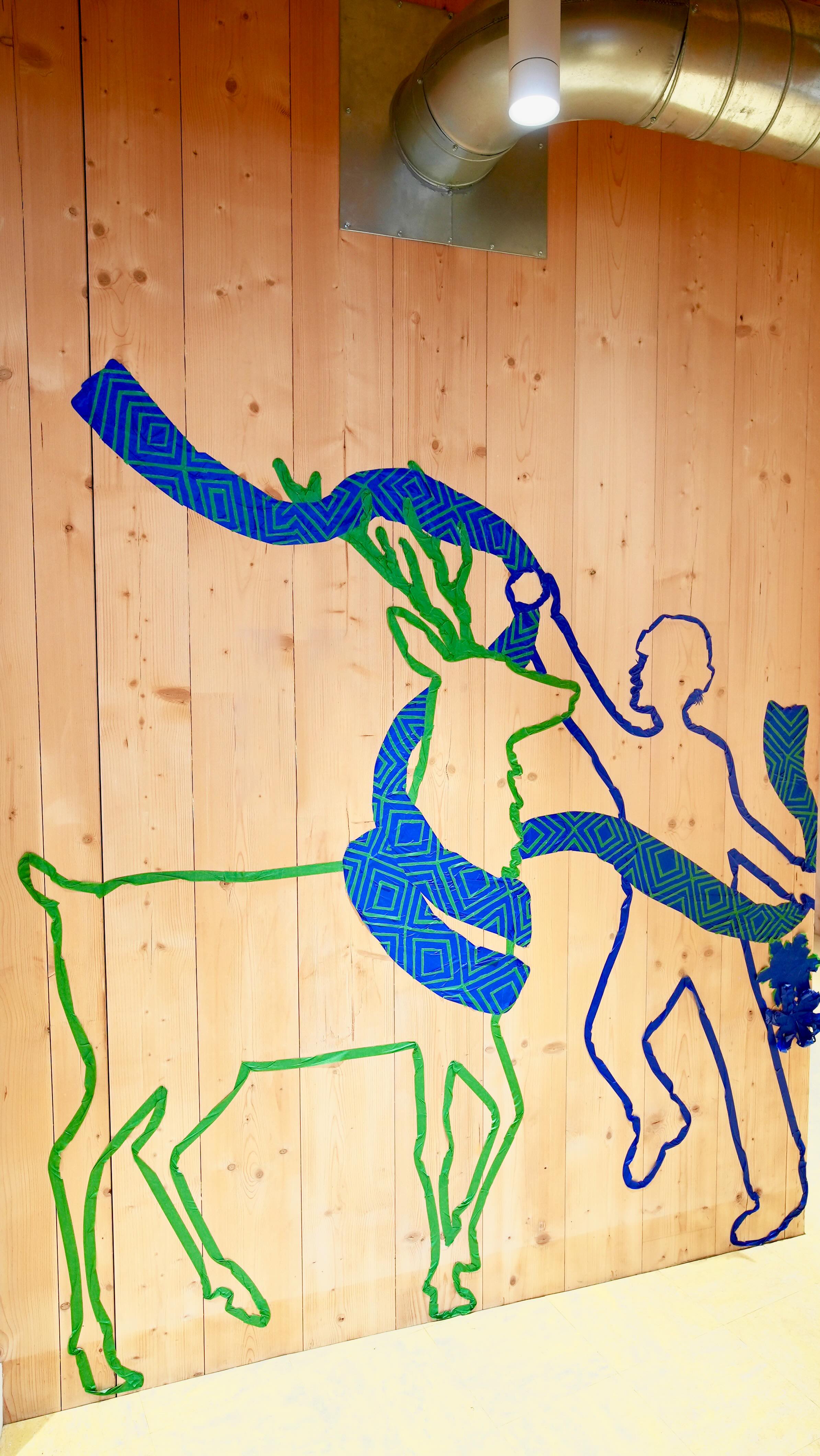 Last weekend we joined Community Music Works for a winter-themed music-making, storytelling, craftsplosion. We made a delightful tape drawing of woodland creatures decked out in scarves, and worked with the CMW community to make some delightful tape ornaments and additions to the mural.
#tapeart #winterseason #holidays #delightfulart #scarfcollection