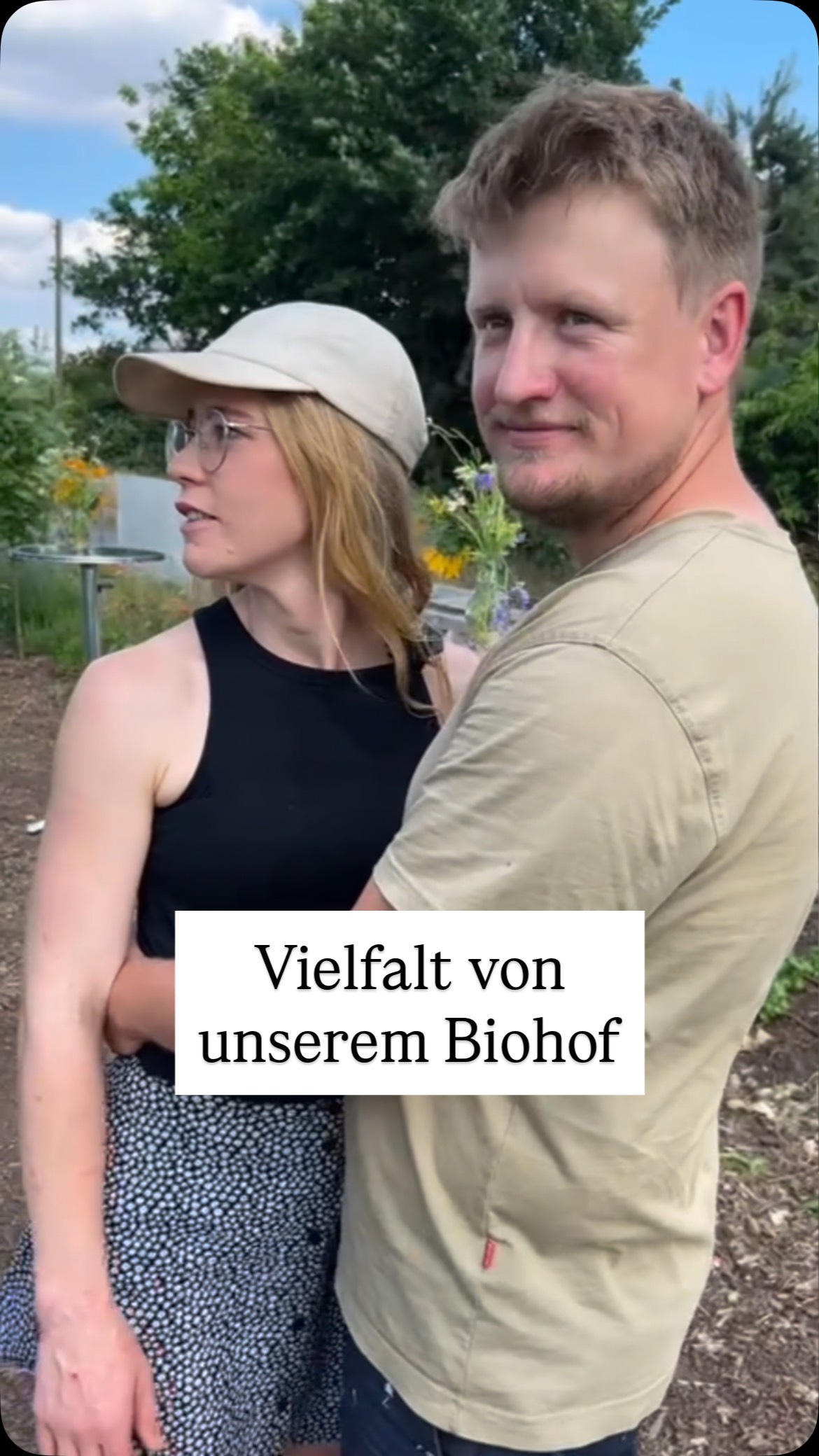 Schon bald kannst Du 24/7 bei uns einkaufen 🛒
Wir eröffnen bald unseren Selbstbedienungs-Hofladen. Folge uns, um keine Neuigkeit zu verpassen ‼️
Vielfältige Bio-Produkte von hier, für hier und von uns. ✨
Bis zur Hofladeneröffnung im Sommer 2026 kannst Du unsere Produkte wie gewohnt hier kaufen:
- jeden Mittwoch zum Ab-Hof-Verkauf von 18-19 Uhr
(Gibts unser gesamtes Angebot: Fleisch, Eier, Nudeln & co.)
oder
- 24/7 vor dem Hof in der Selbstbedienungs-Eierkiste
(Frische Eier und Frischeinudeln in versch. Sorten)
oder
- nach Absprache
#biogemüse #biofleisch #bioprodukte #biodirektabhof #kaltenwestheim #rhön #regionalelandwirtschaft