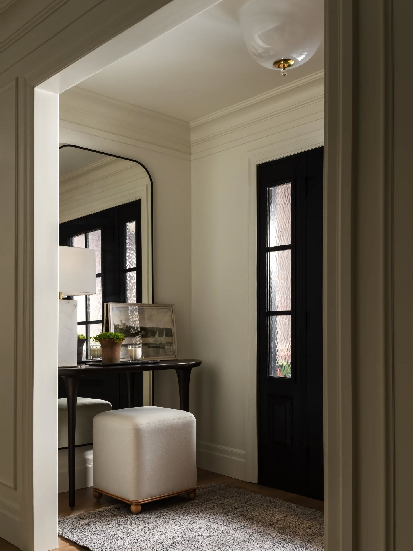 The foyer is more than a pass-through... it’s where home begins. A welcoming entry creates a feeling of calm and comfort, offering a soft, intentional transition from the outside world into the warmth of the home.
A defined entryway creates gentle separation and a feeling of privacy, turning the front door into a thoughtful pause before settling into the rest of the home.
Design: @hallhudustudio
Photography: @arasimaging
📱(519) 722-3708
✉️ info@hallhudu.com
🌐www.hallhudu.com