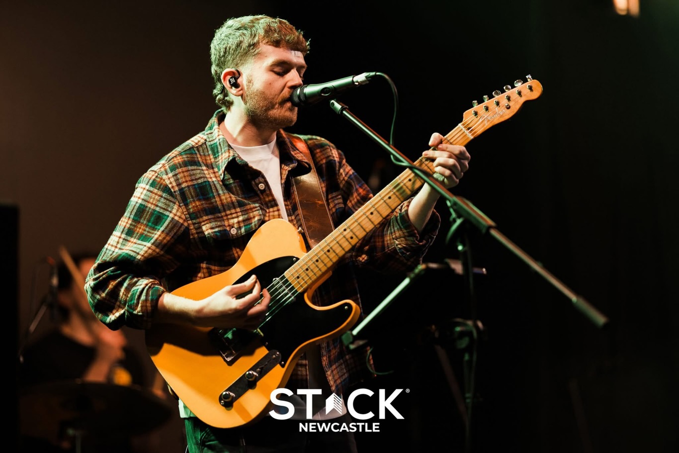 11/12/25
π @stacknewcastle
πΈ @houndcats
πΈ @lewispalmerphoto
β’
#sessionguitarist #guitarist #guitar #sessionmusician #musician #guitarplayer #music #guitarsolo #guitaristsofinstagram #sessionguitarplayer #fender #sessionguitar #guitarlife #acousticguitar #guitarcover #electricguitar #sessionman #rockguitarist #guitaristforhire #riffwars #homestudio #guitars #guitarsofinstagram #studio #musicproducer #livemusic #sessionplayer #musicianlife #guitarra #producer