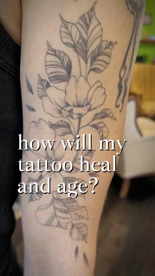 Most of what you see posted are fresh tattoos, so I wanted to do a showcase of what my work looks like at various stages down the road. And then I got a little sidetracked on the topic of healed tattoos. ๐
I tried to include a variety of styles of tattoos I've done and of course it's a little random which tattoos I happened to have healed footage for!
I am so grateful for the longterm relationships I have with folks. Not only do you pay my bills, you satisfy my little creative soul. If I've tattooed you before, wherever you are out there, I hope my work brings you some fraction of the joy that working with you has brought to me. Even the "stressful" ones are a good stress!
#healedtattoo #finelinetattoo #floraltattoo #ornamentaltattoo #tattoo