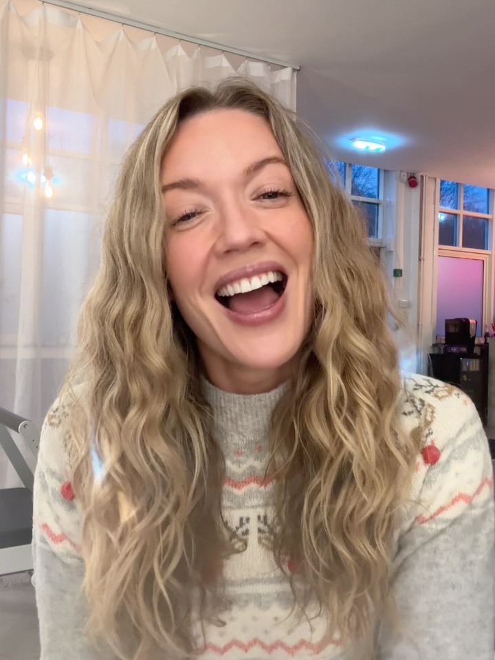 The sign is officially up 🎉 and we’re officially feeling festive 🎄
This is my final update for now, but Core Chats is coming soon - think Q&As, myth-busting and all things Pilates ✨
Swipe to see our next giveaway & a huge congrats to @beccagalea_ the candy cane socks are yours! 🧦🎅
Thanks for being part of the journey so far 🫶